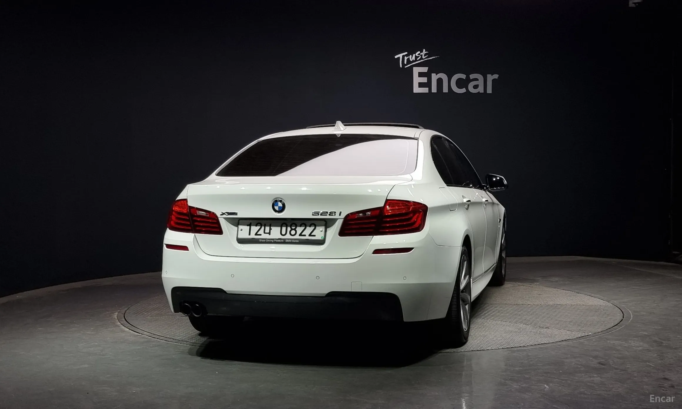 BMW 5 Series (F10) превью 3