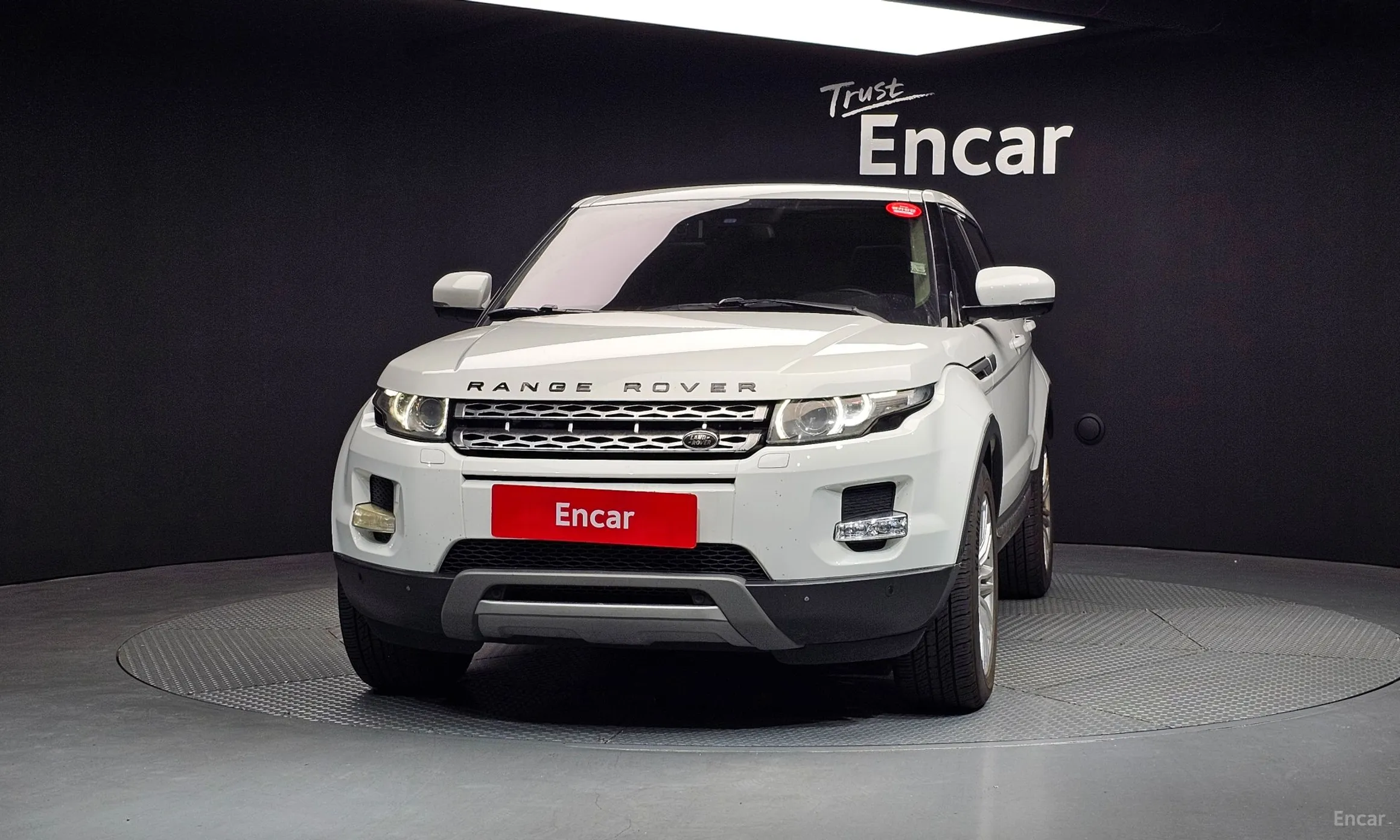 Land Rover Range Rover Evoque превью 2