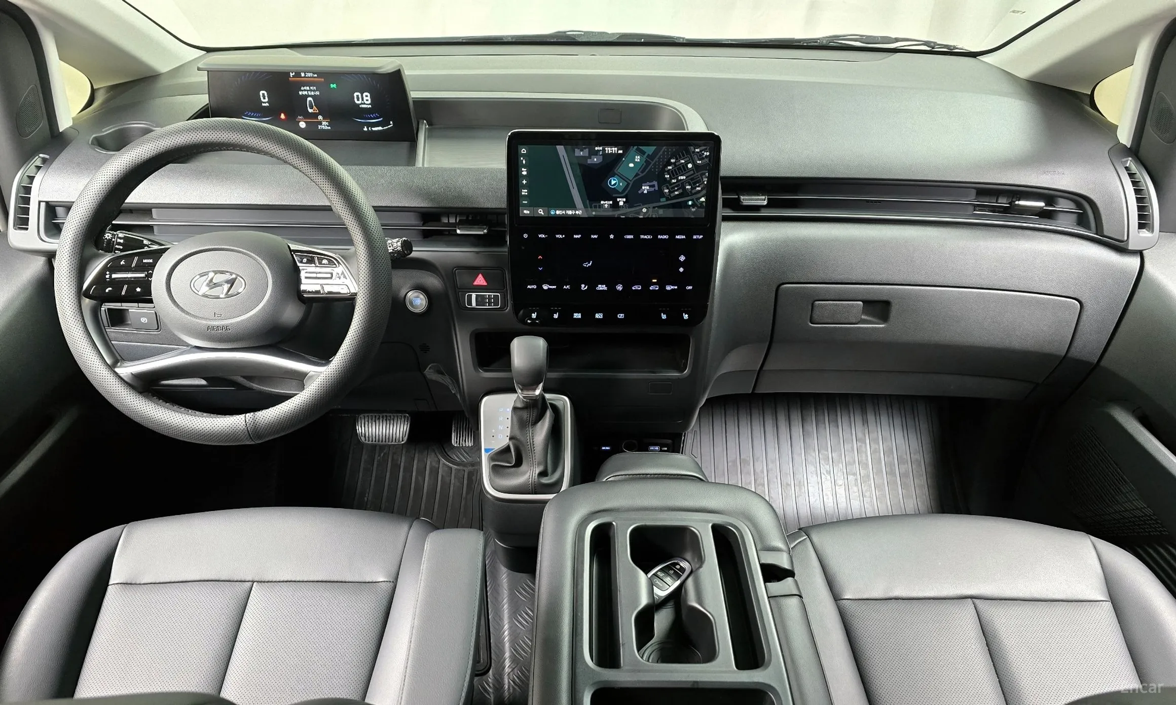 Hyundai Staria превью 4