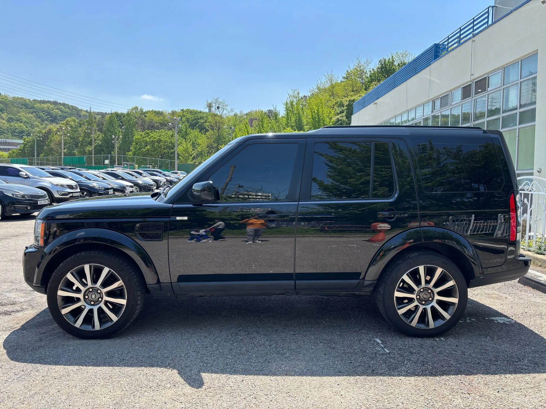 Land Rover Discovery 4 превью 3