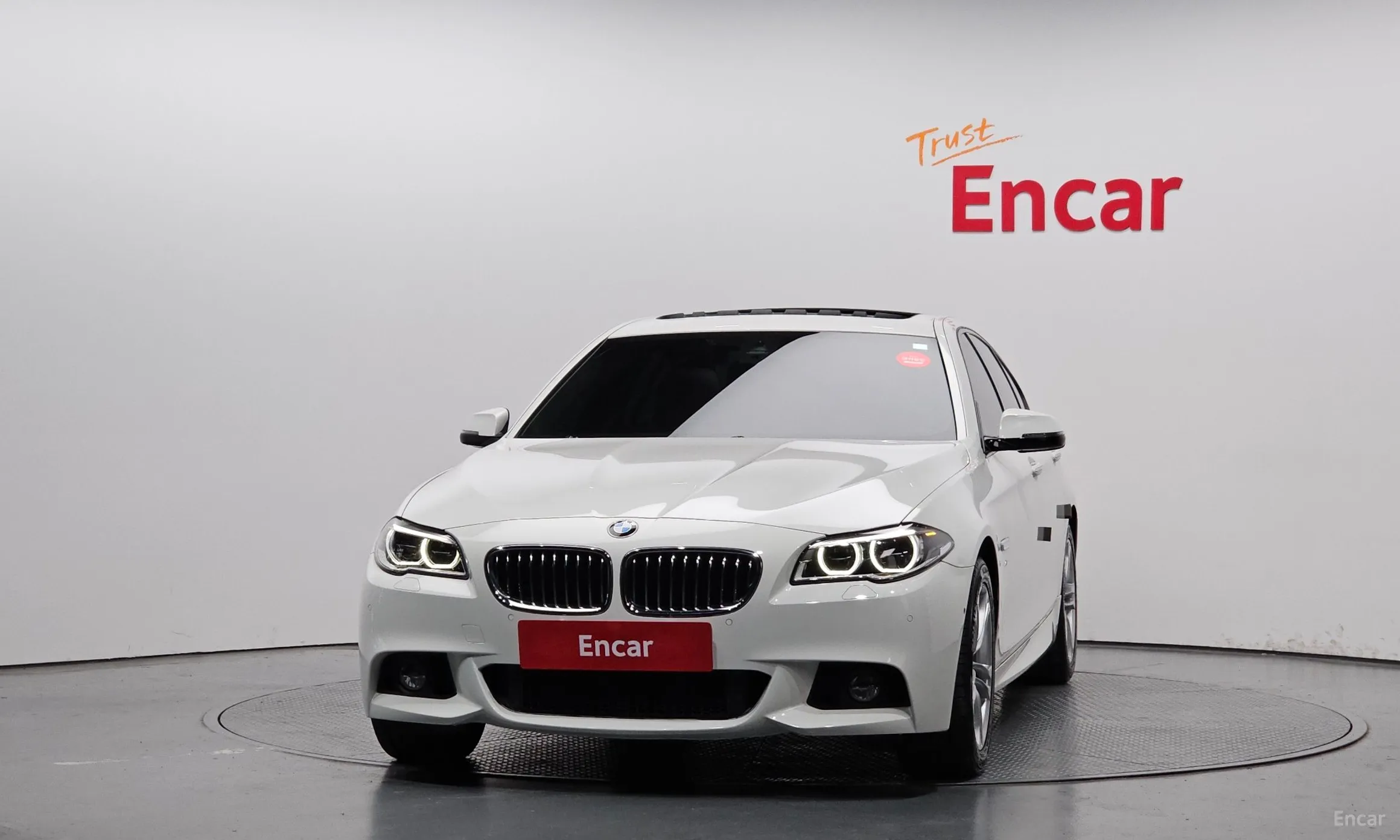 BMW 5 Series (F10) превью 2
