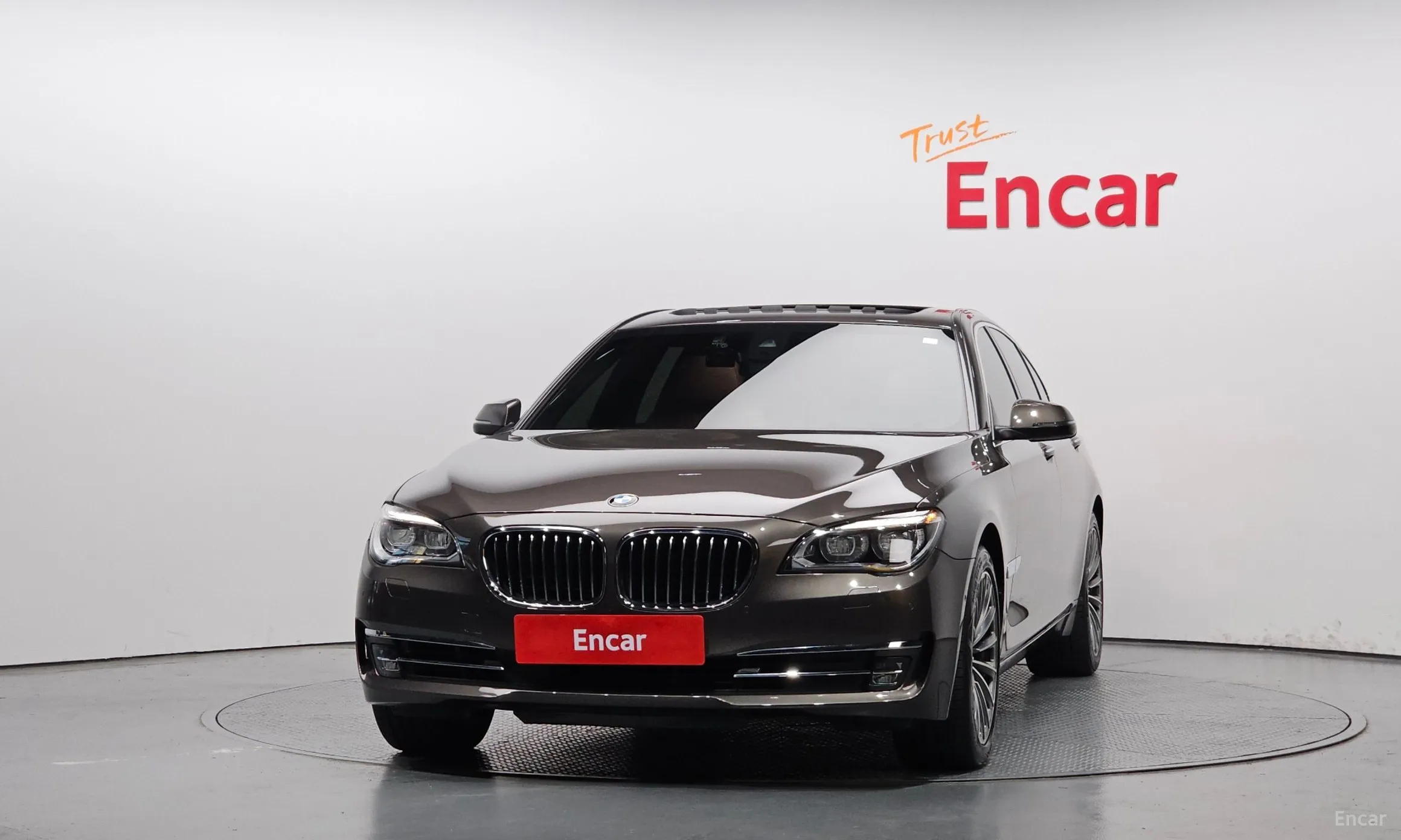 BMW 7 Series (F01) превью 2