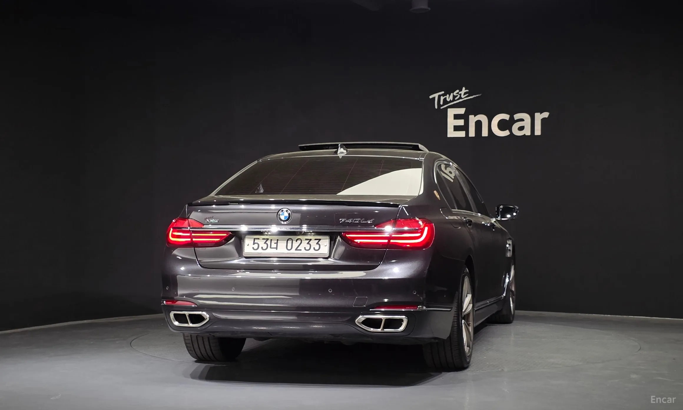 BMW 7 Series (G11) превью 3
