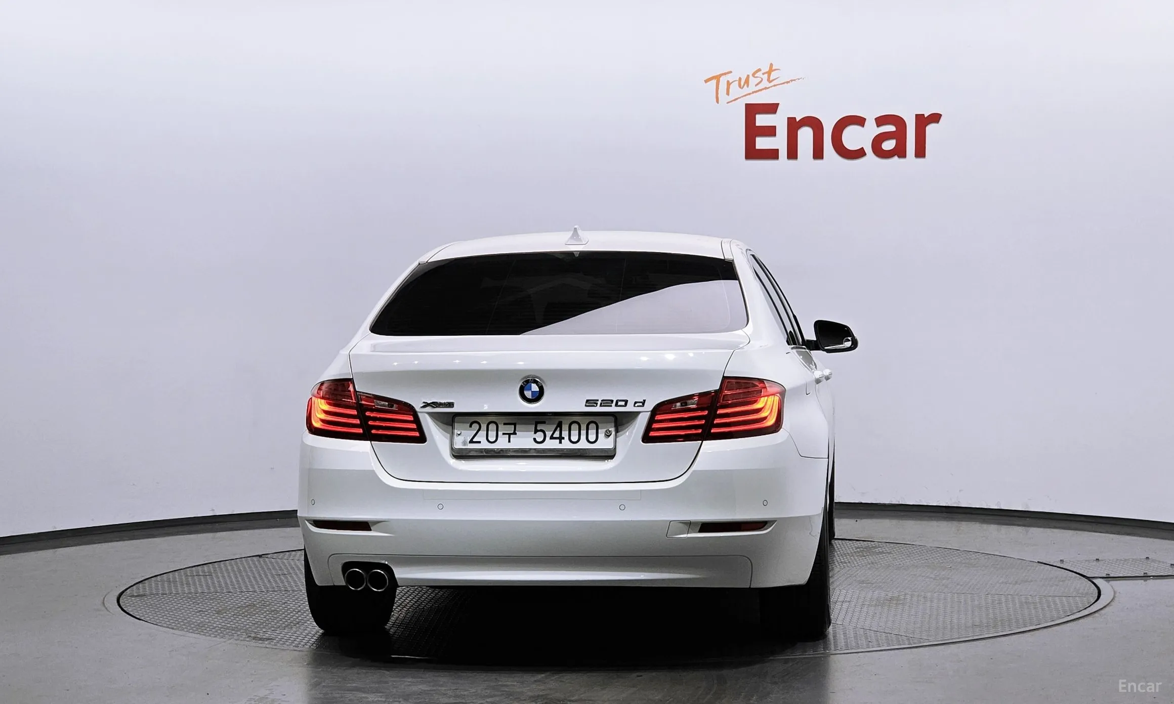 BMW 5 Series (F10) превью 3