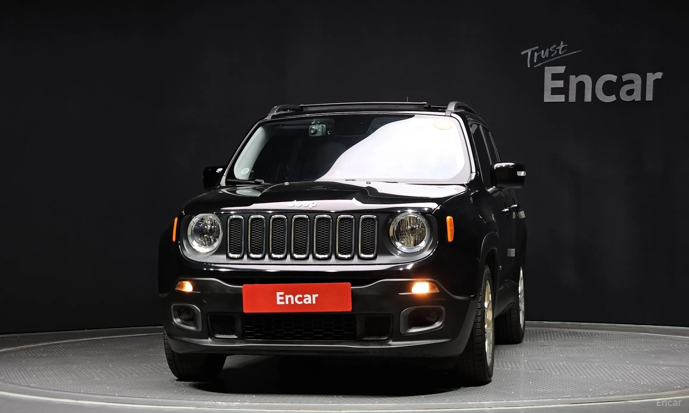 Jeep Renegade превью 3