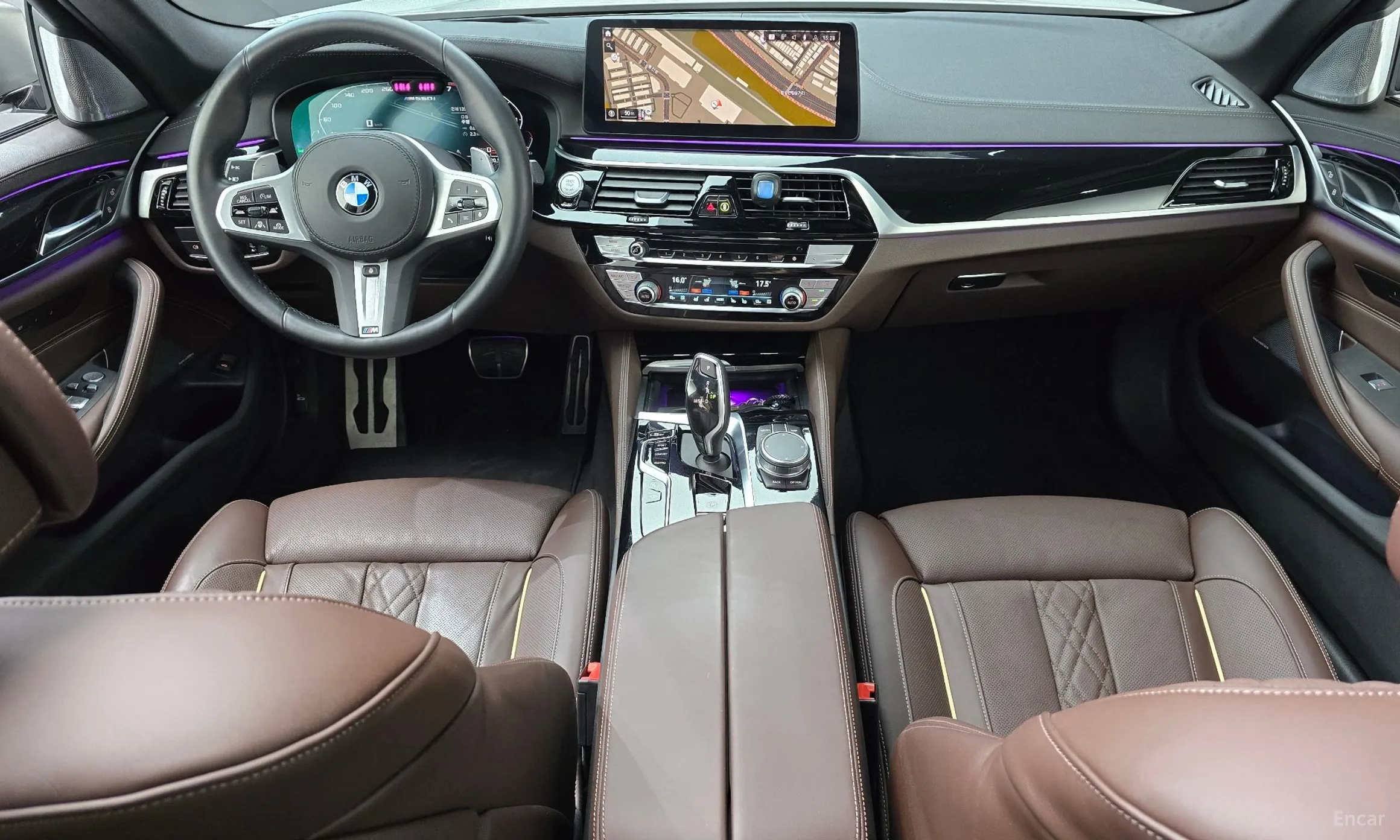 BMW 5 Series (G30) превью 4