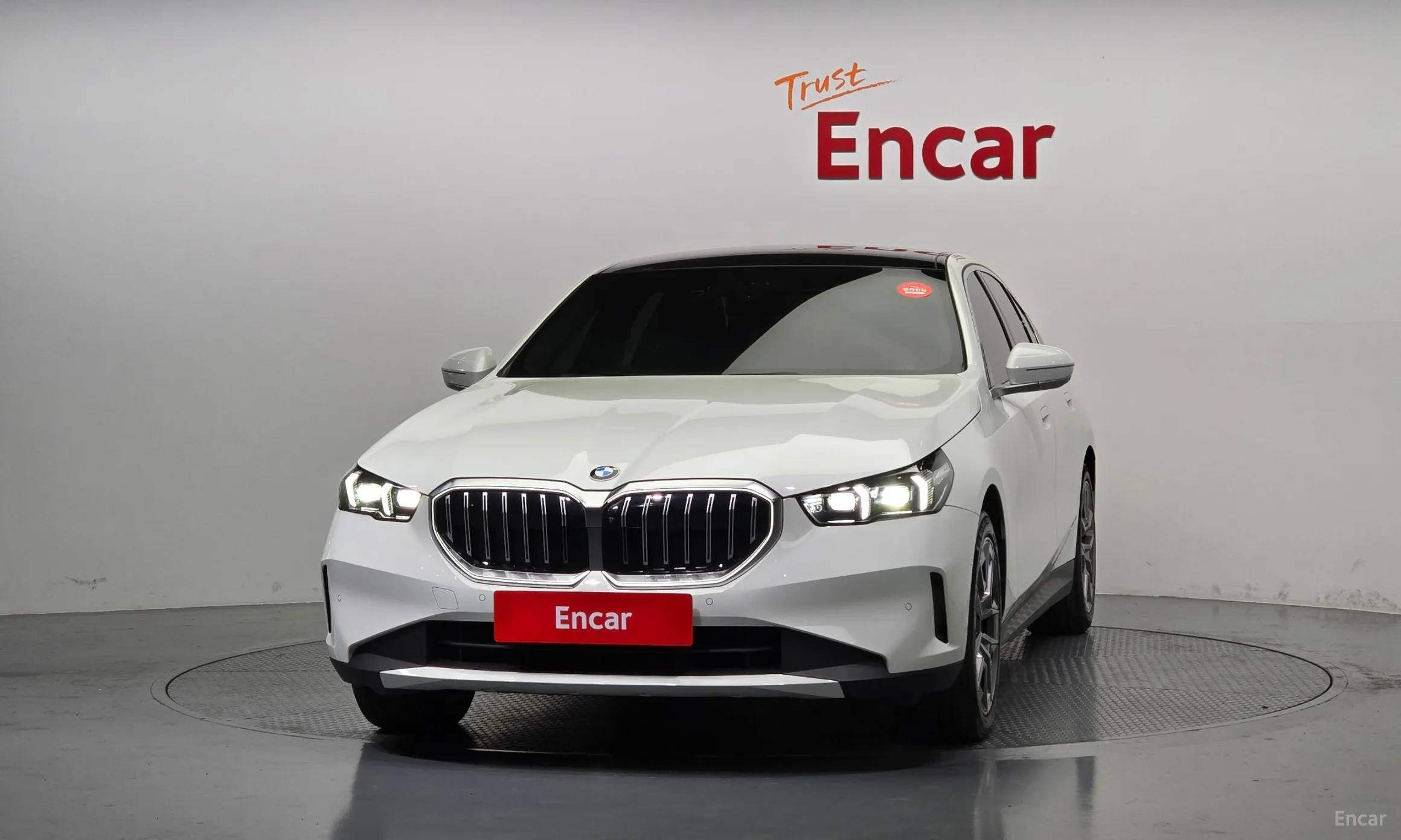 BMW 5 Series (G60)