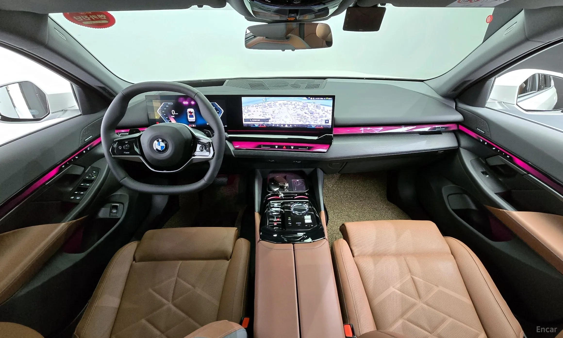 BMW 5 Series (G60) превью 4