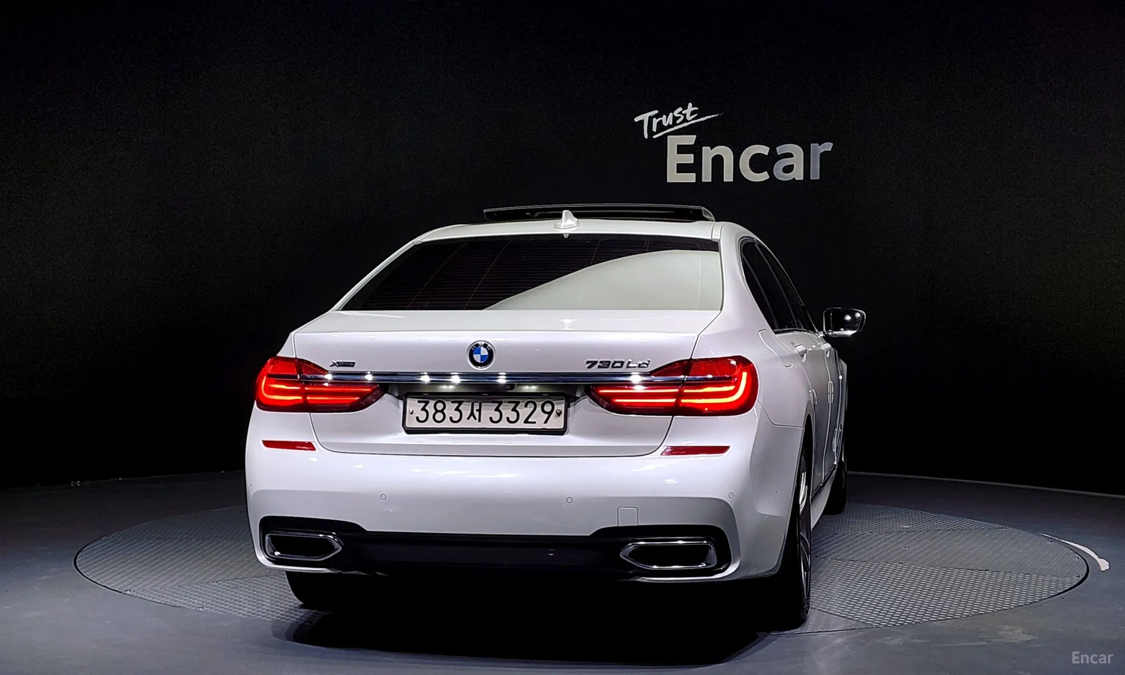 BMW 7 Series (G11) превью 3