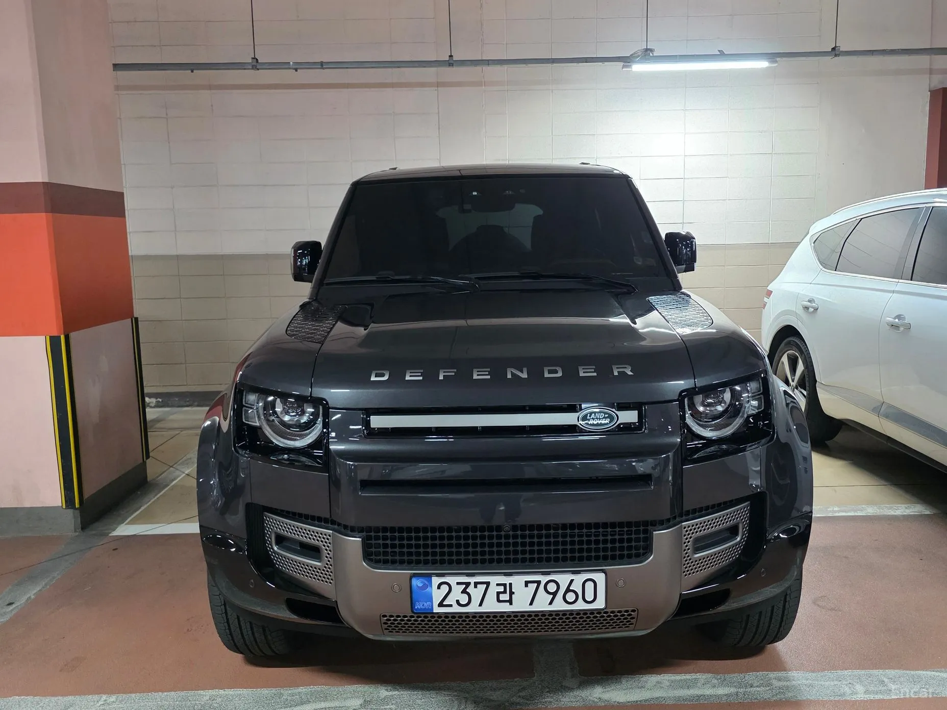 Land Rover Defender (L663)