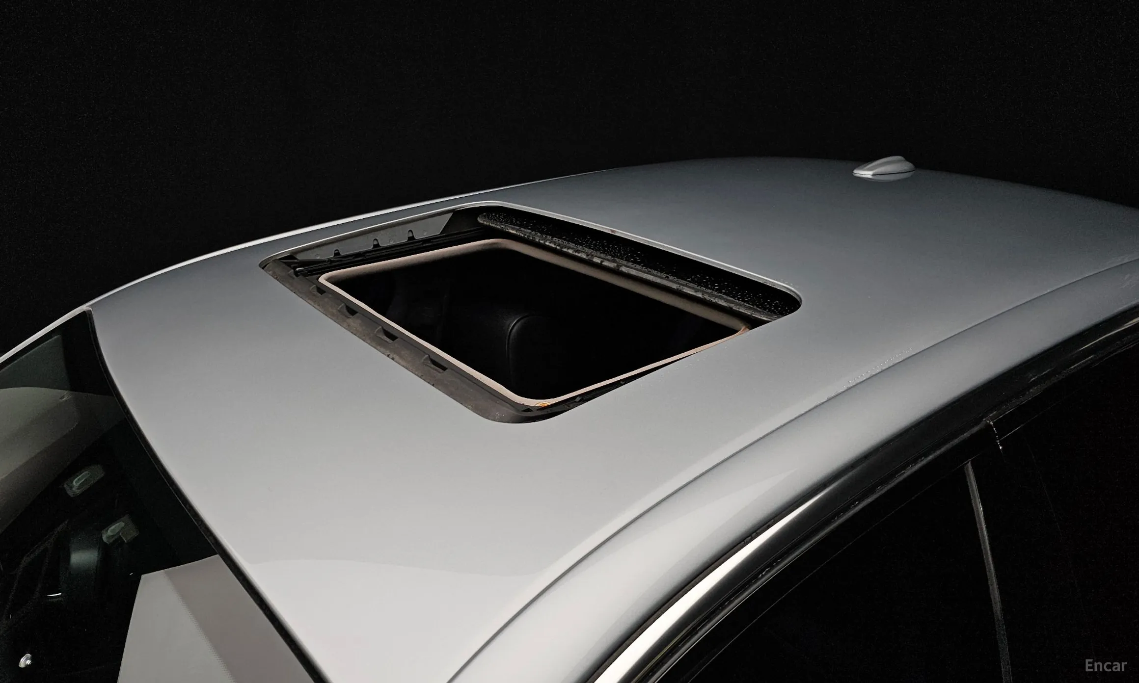 Jaguar New XJ превью 18