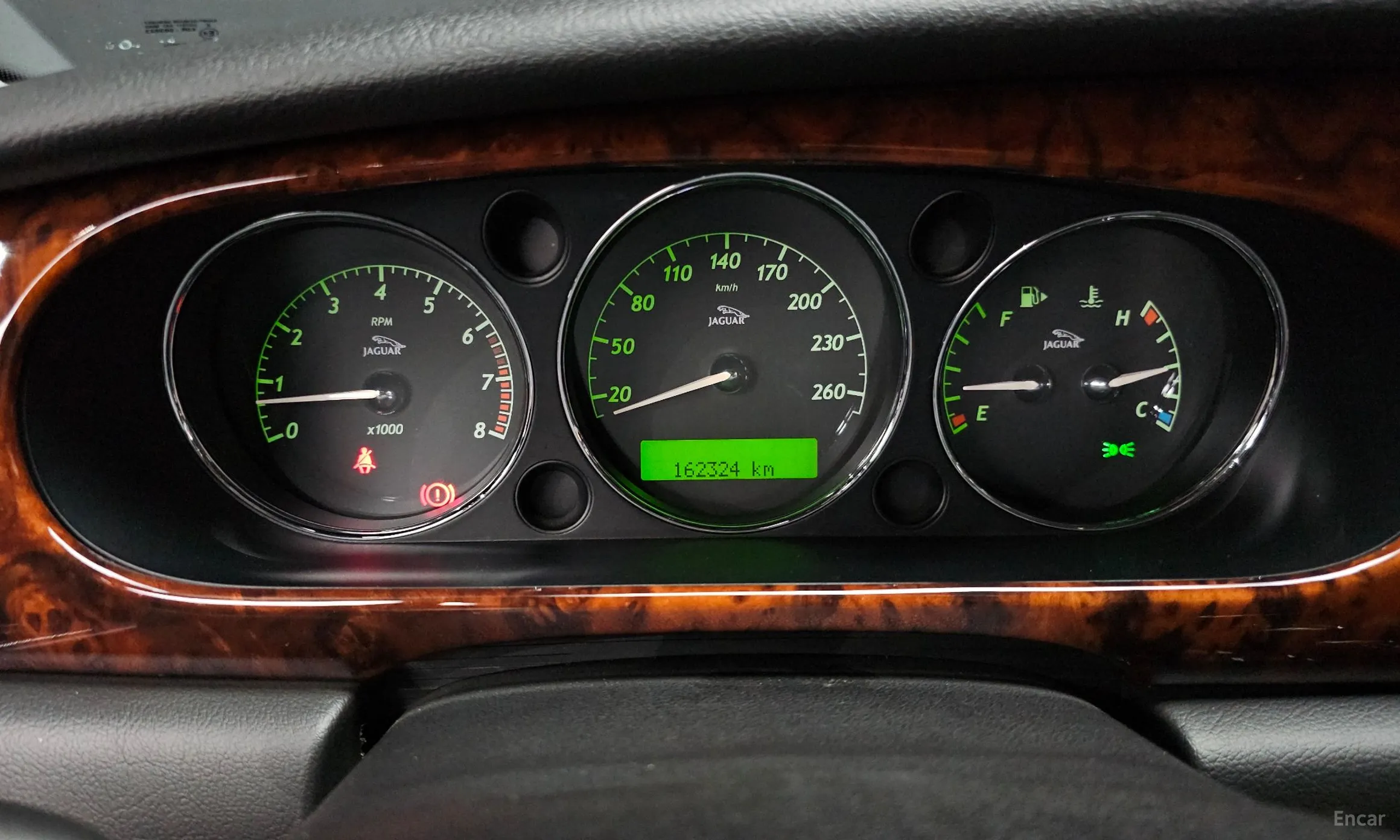Jaguar New XJ превью 8