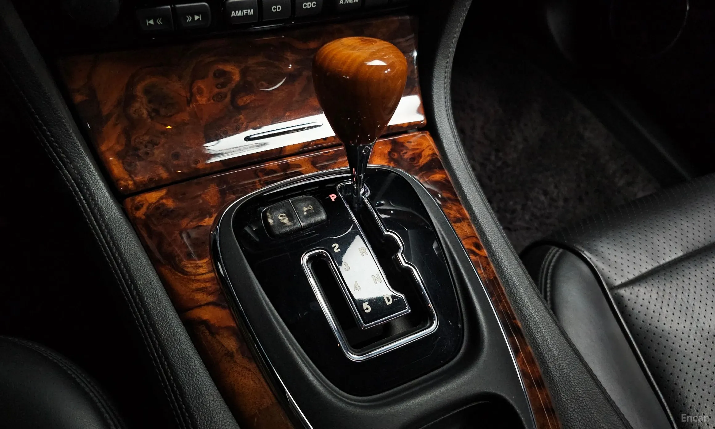 Jaguar New XJ превью 9
