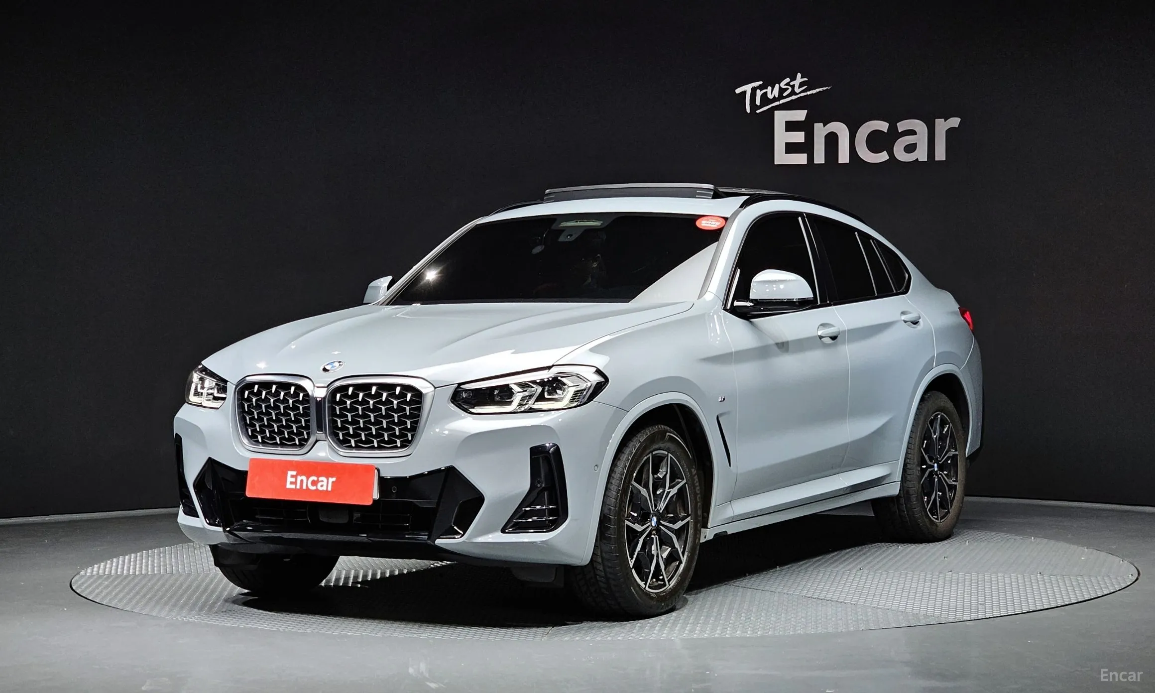 X4 (G02)