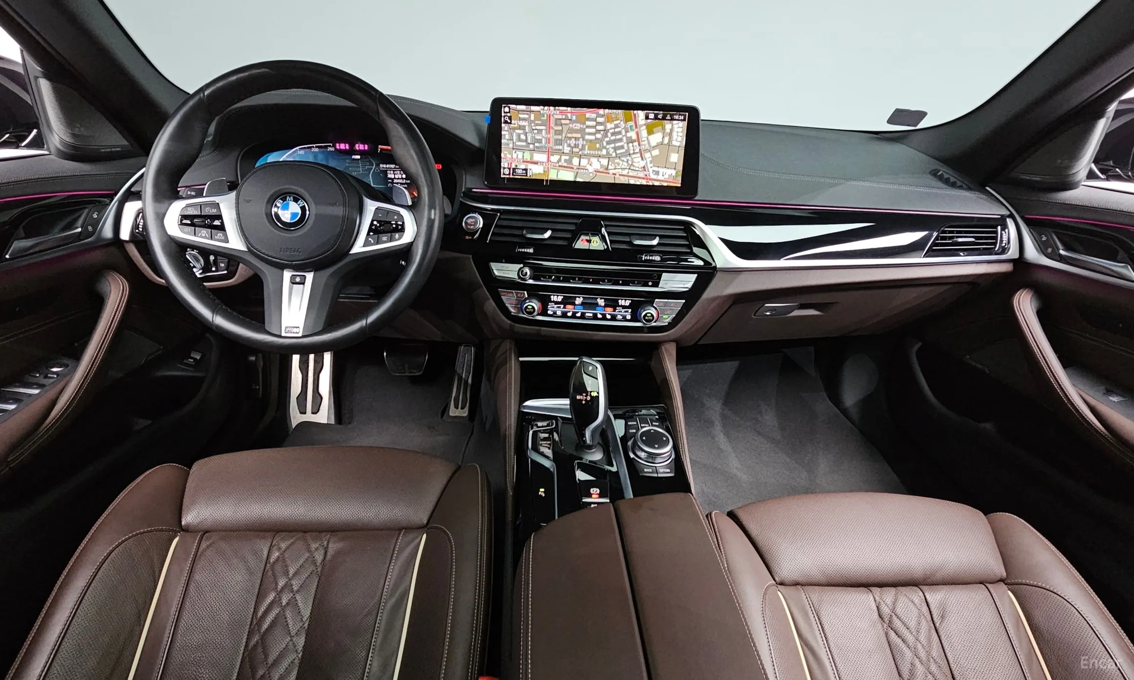 BMW 5 Series (G30) превью 4