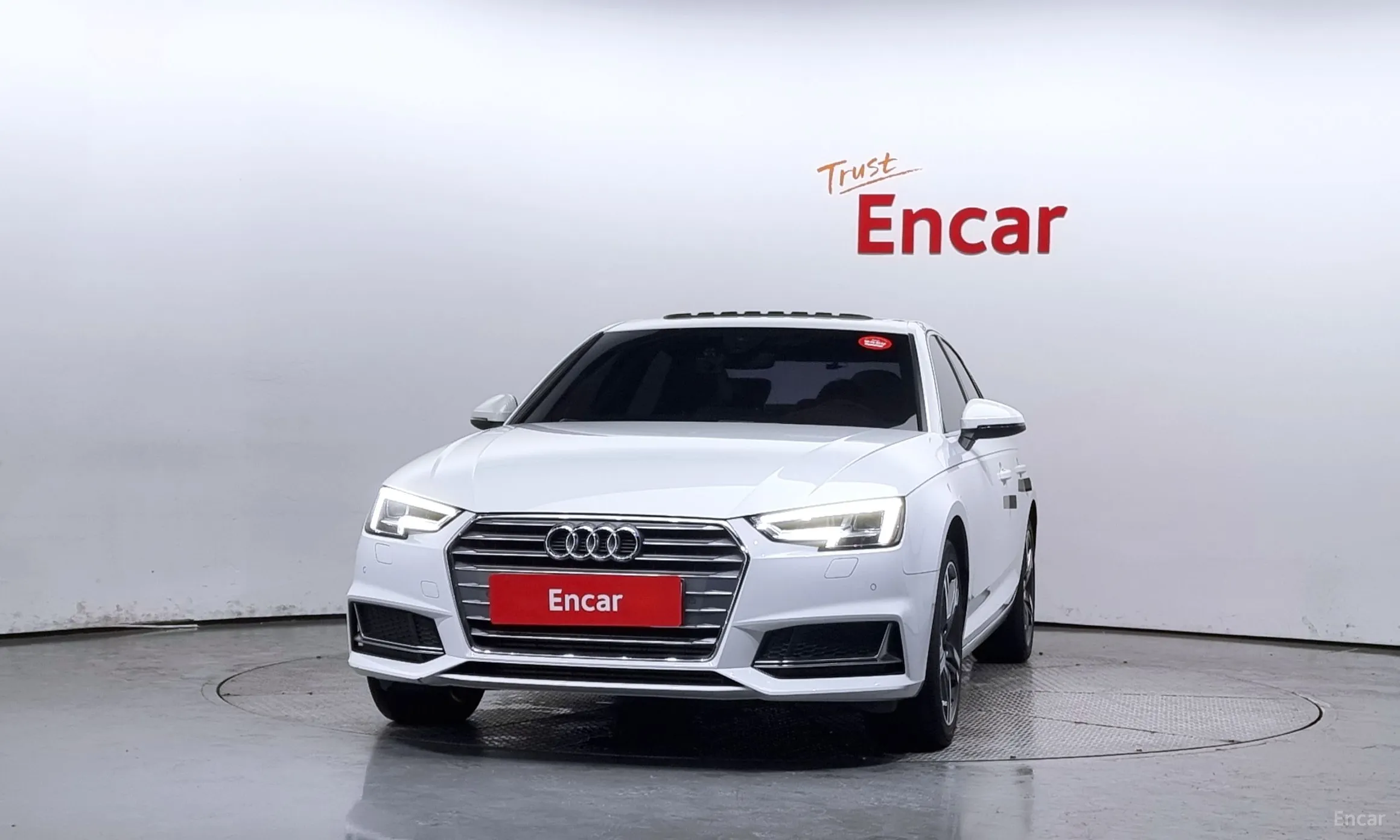 Audi A4 (B9) превью 2