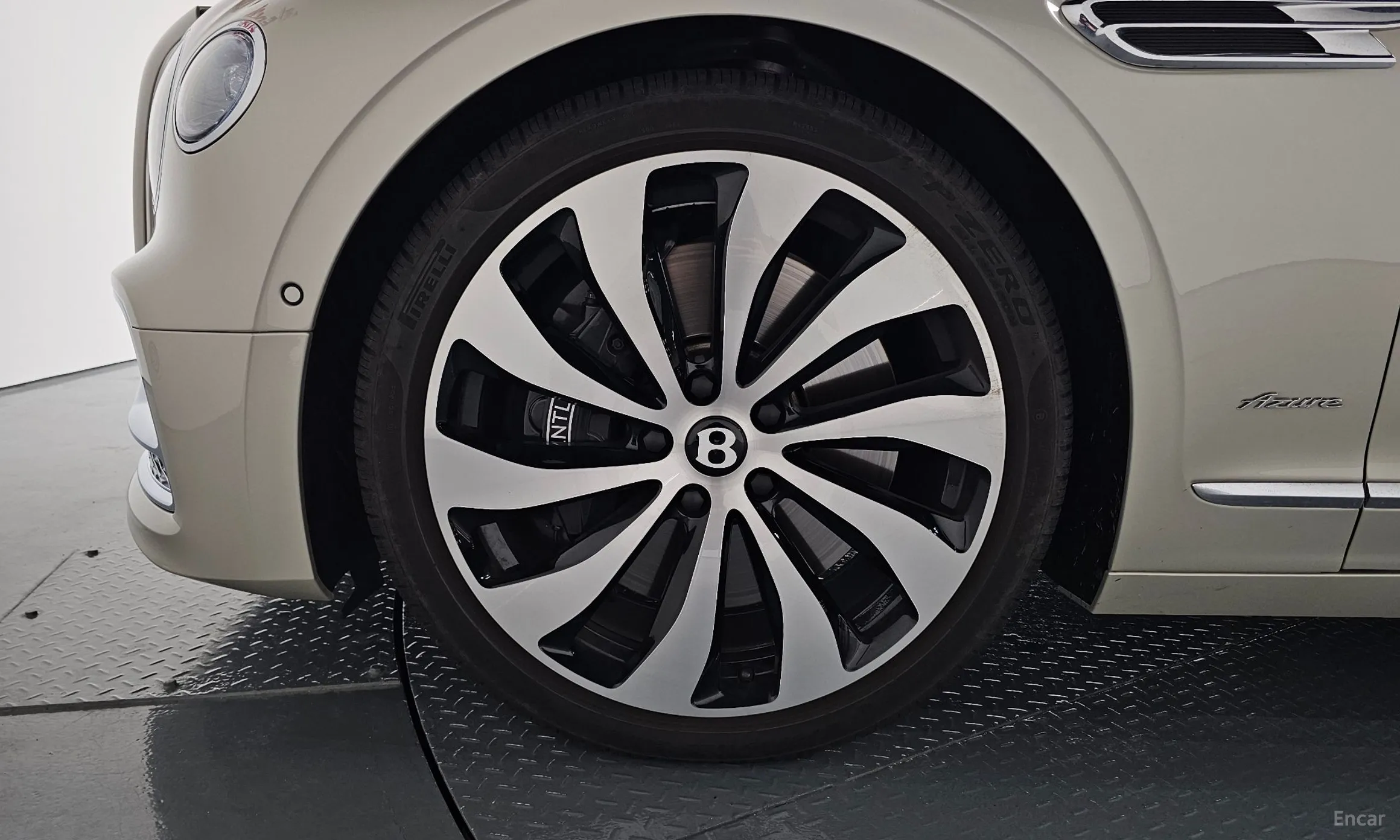 Bentley Flying Spur 3rd Generation превью 5
