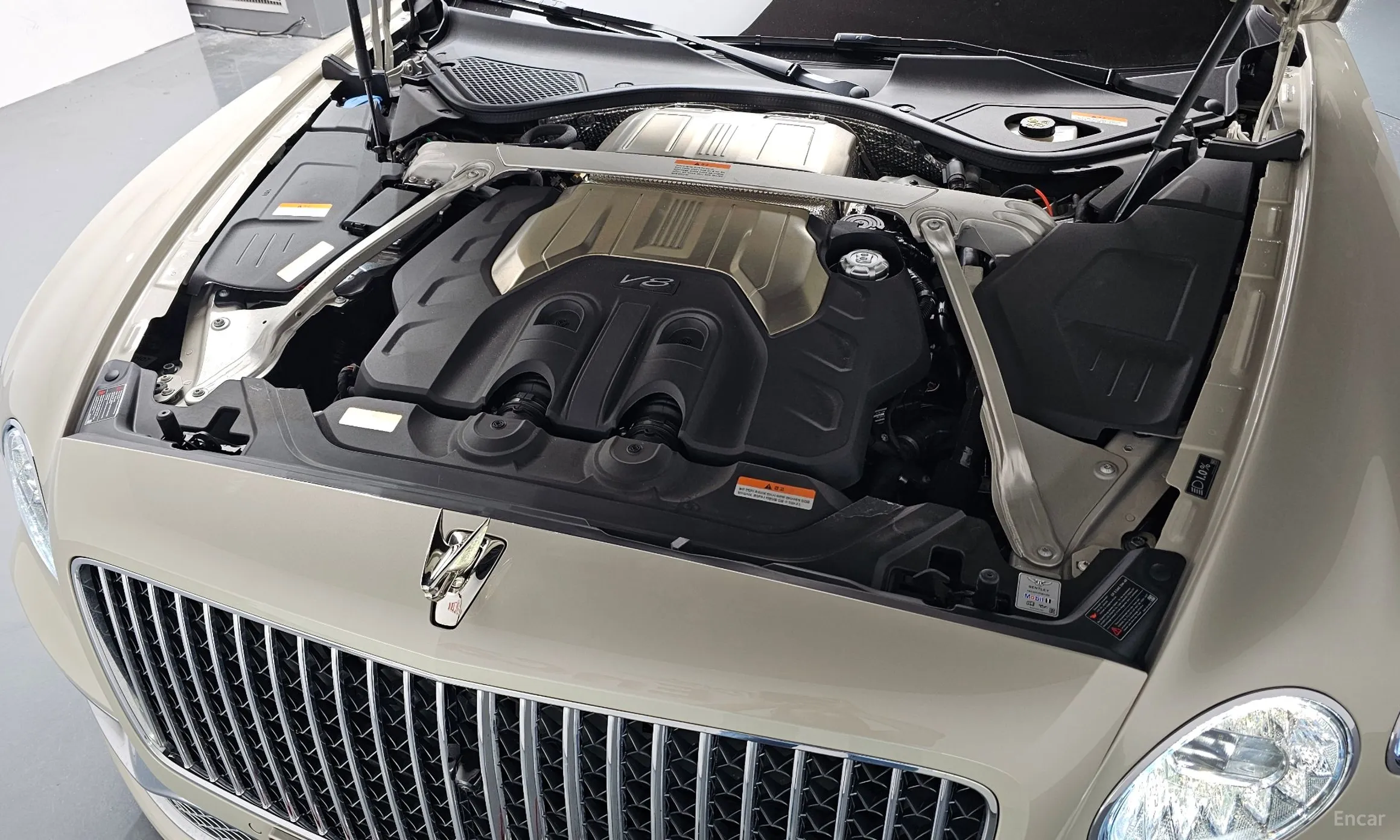 Bentley Flying Spur 3rd Generation превью 6