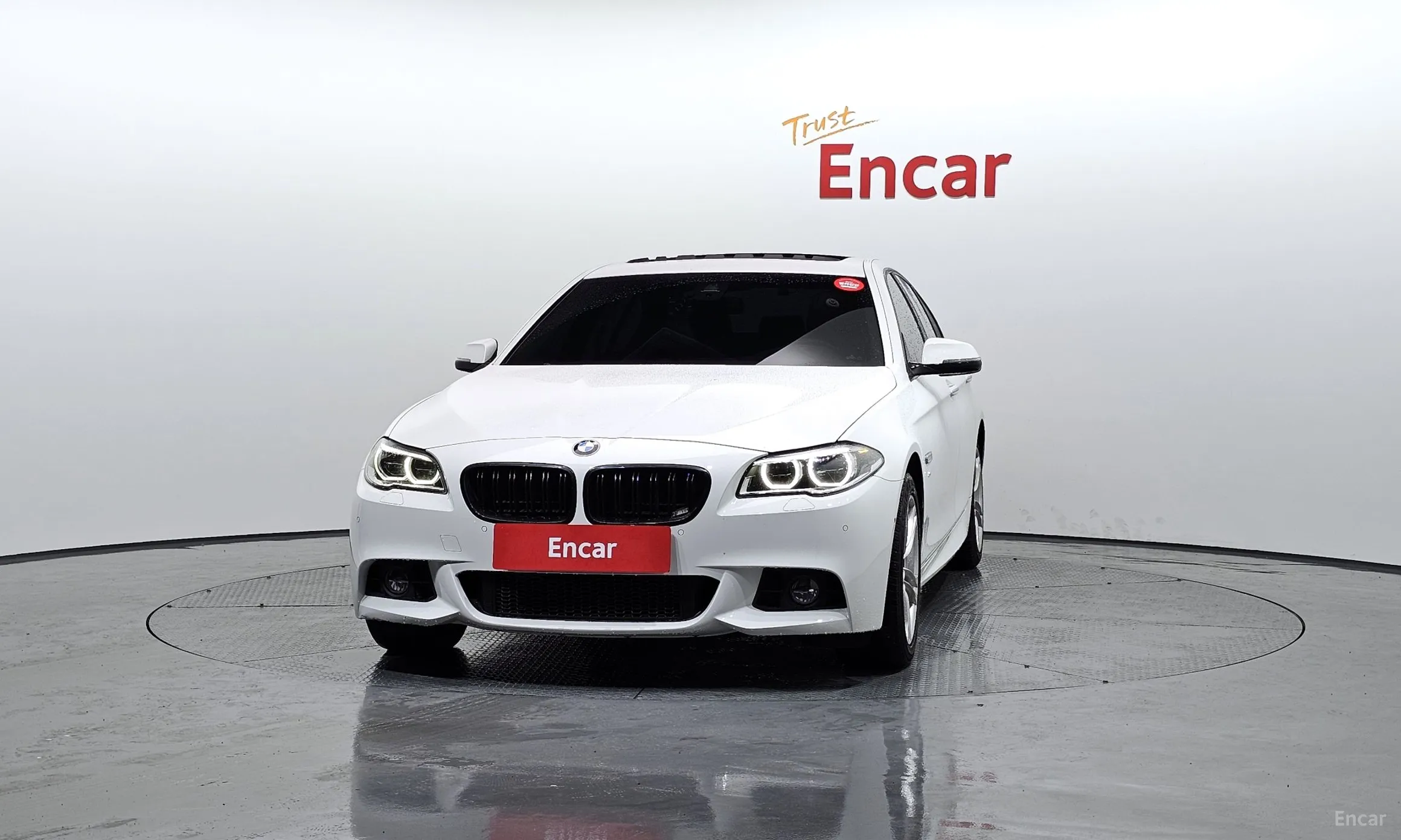 BMW 5 Series (F10) превью 2