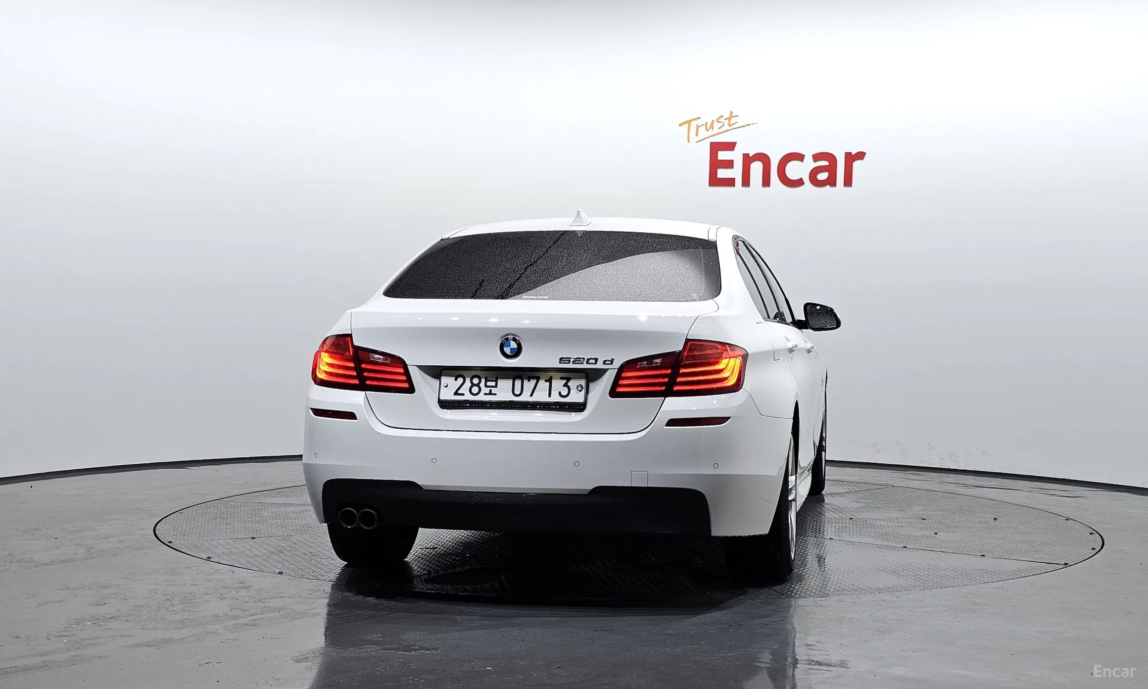 BMW 5 Series (F10) превью 3