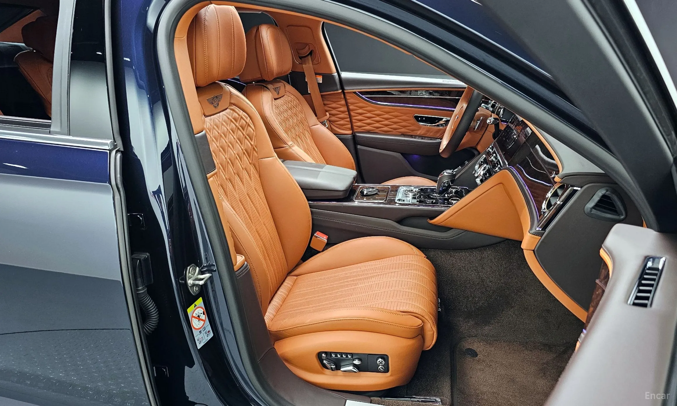 Bentley Flying Spur 3rd Generation превью 12