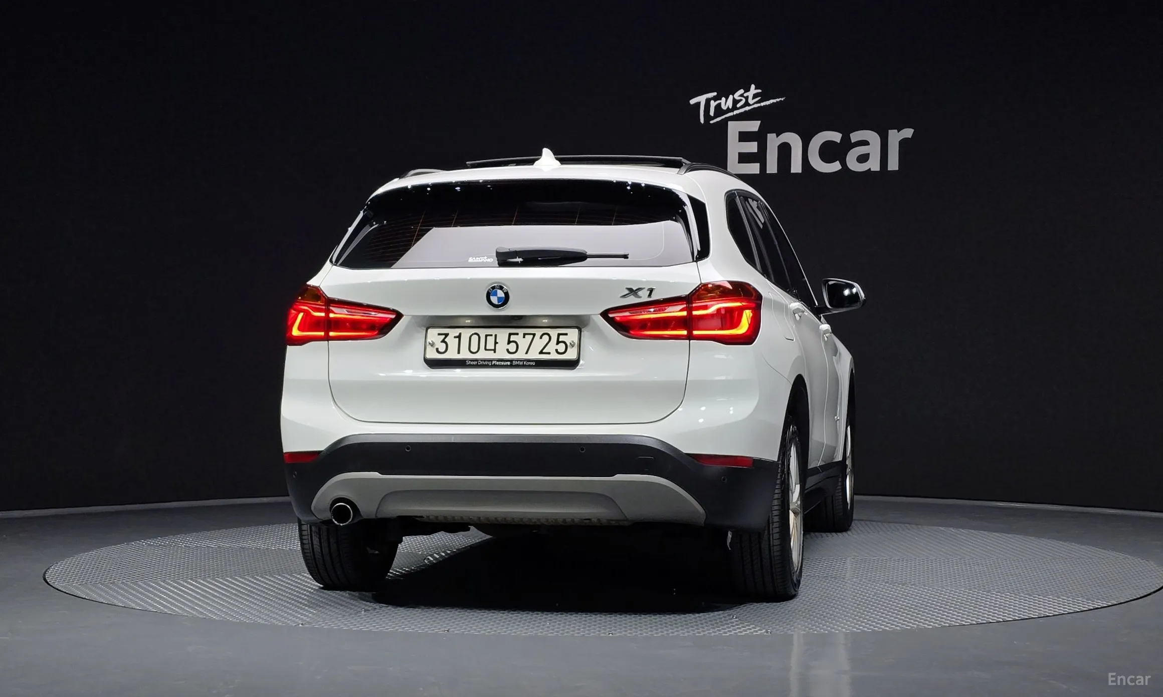 BMW X1 (F48) превью 3