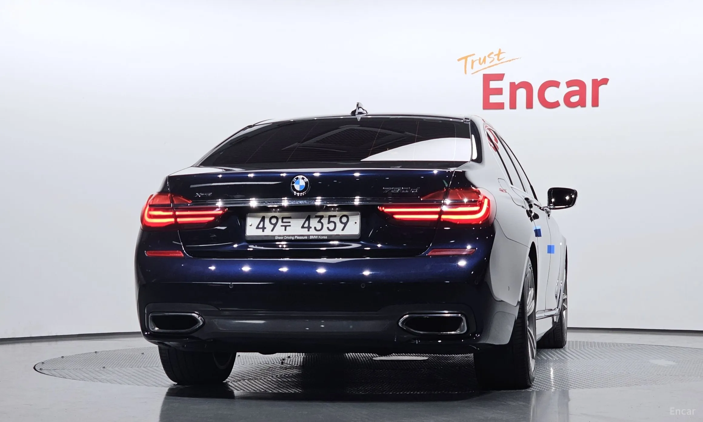BMW 7 Series (G11) превью 3