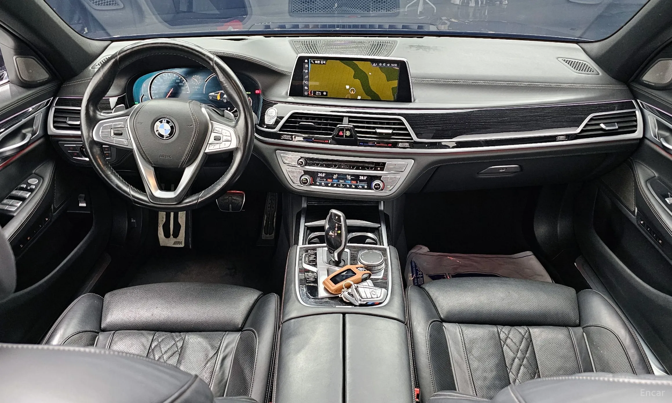 BMW 7 Series (G11) превью 4