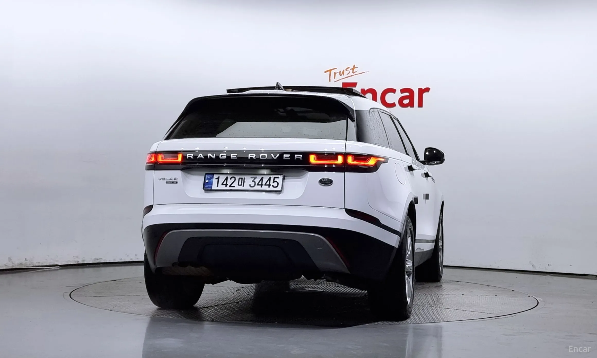Land Rover Range Rover Bella превью 3