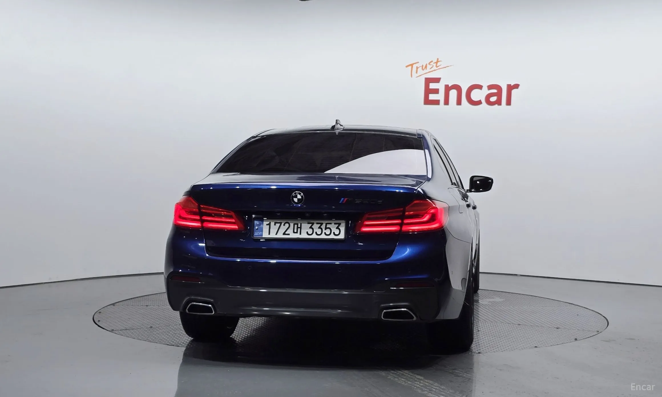 BMW 5 Series (G30) превью 3