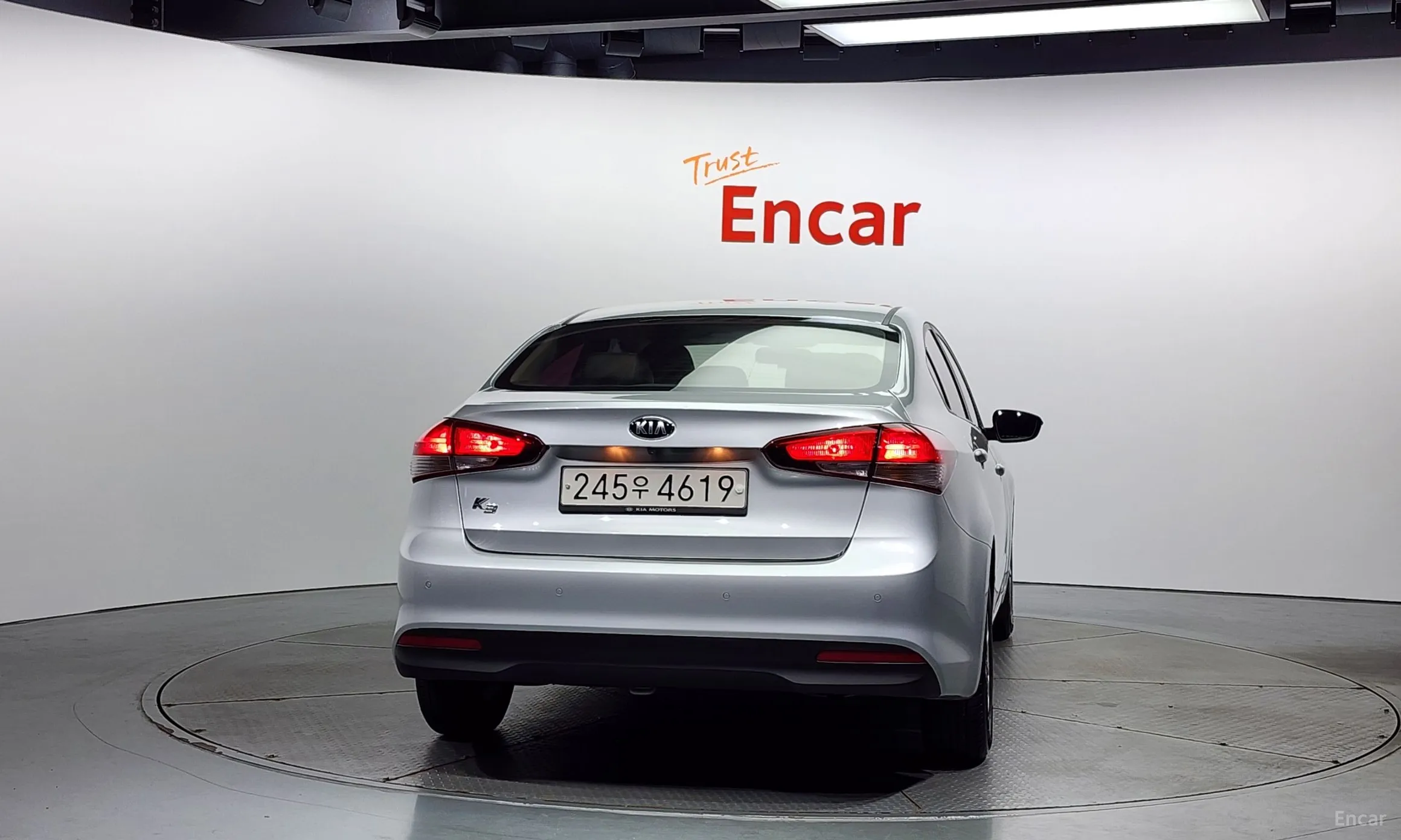 Kia K3 превью 3