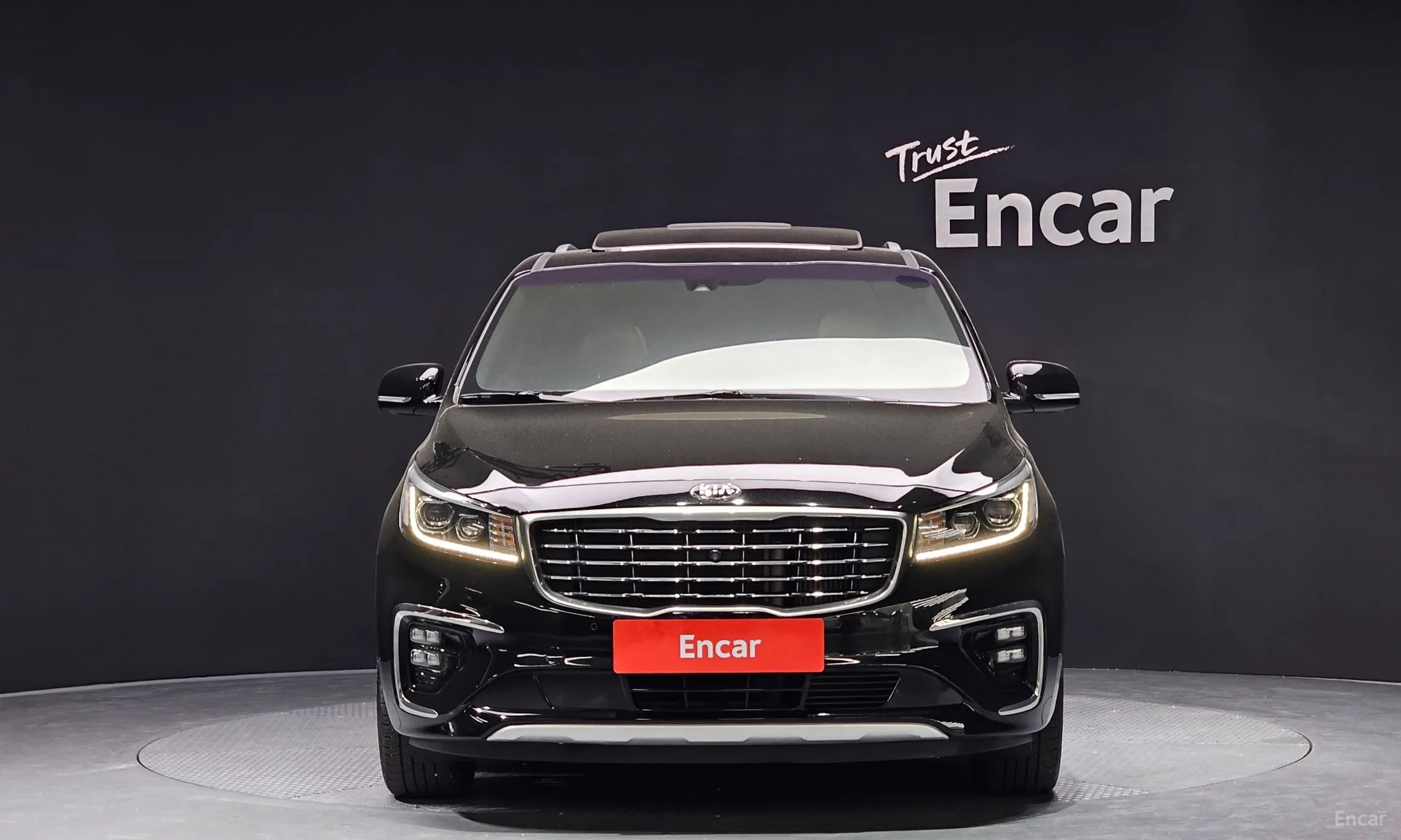 Kia Carnival превью 2