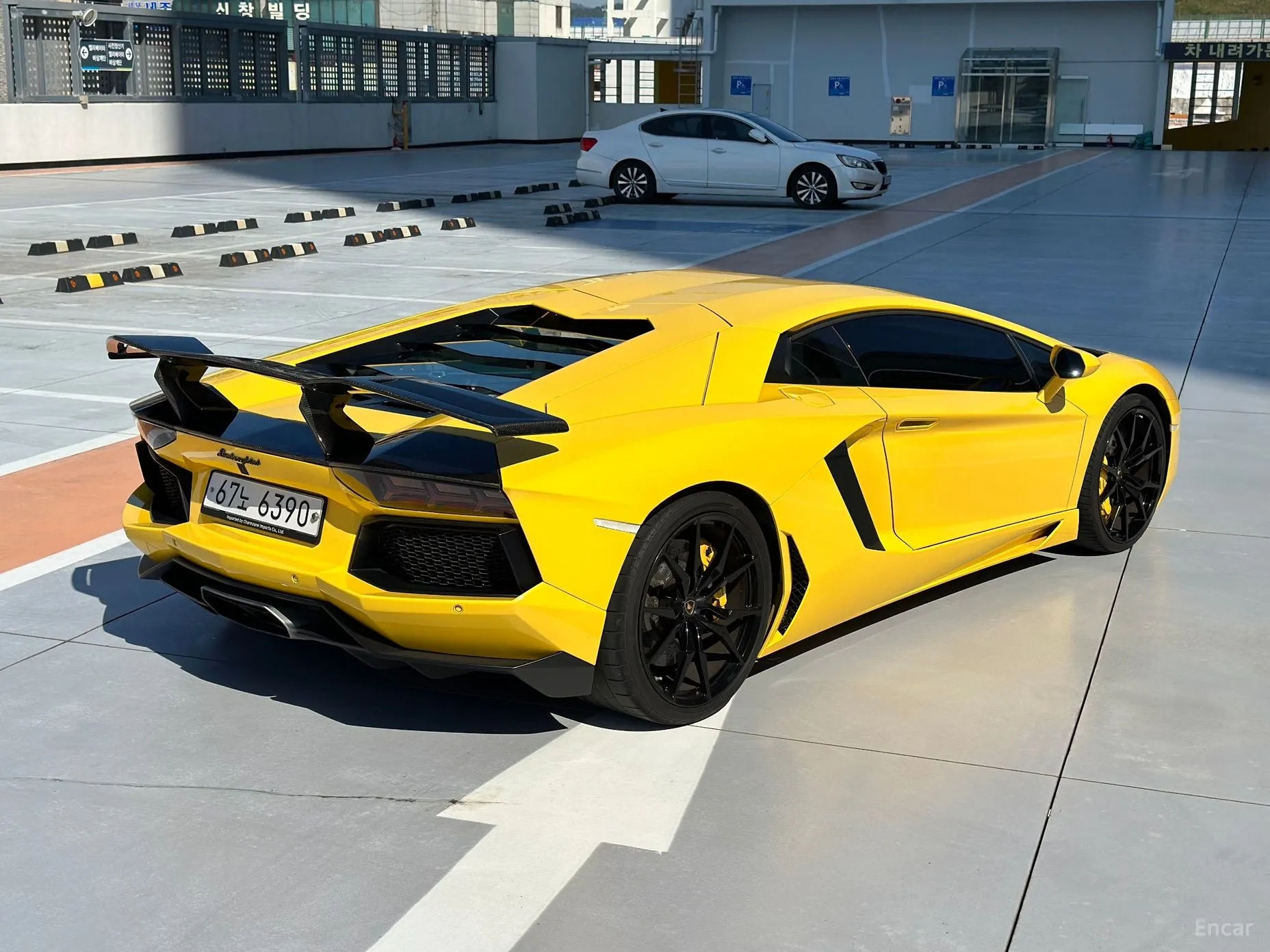 Lamborghini Aventador