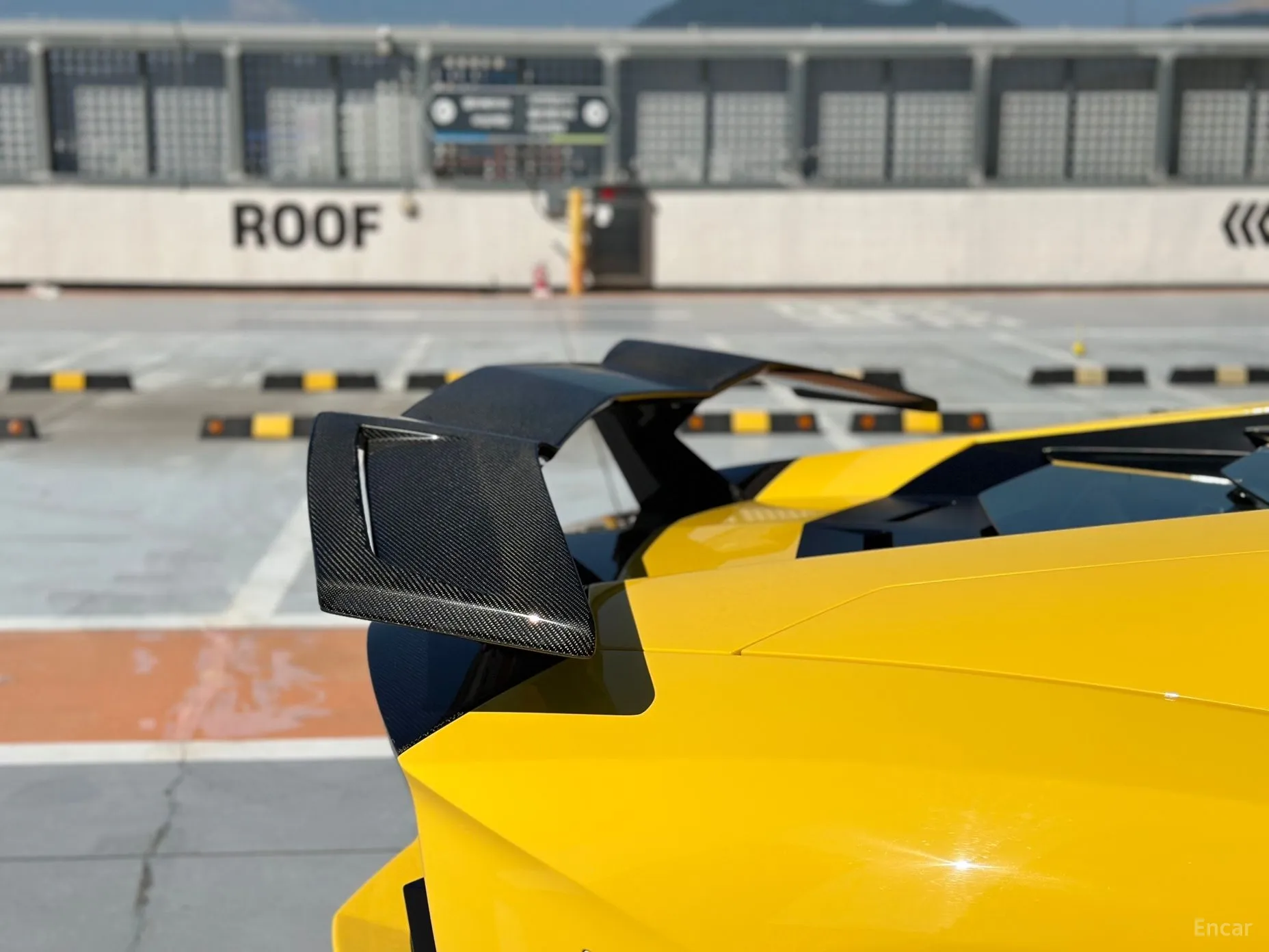 Lamborghini Aventador превью 8