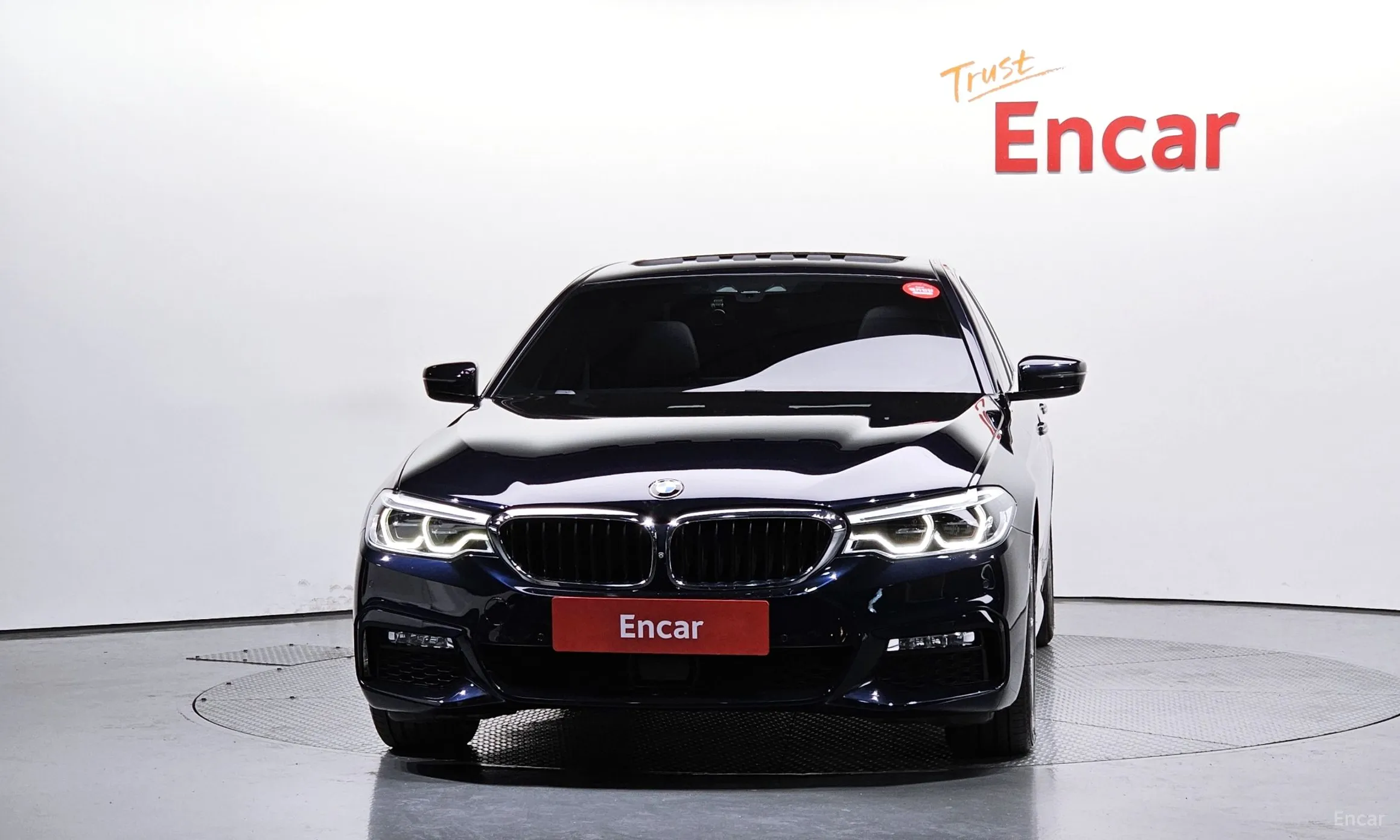 BMW 5 Series (G30) превью 2