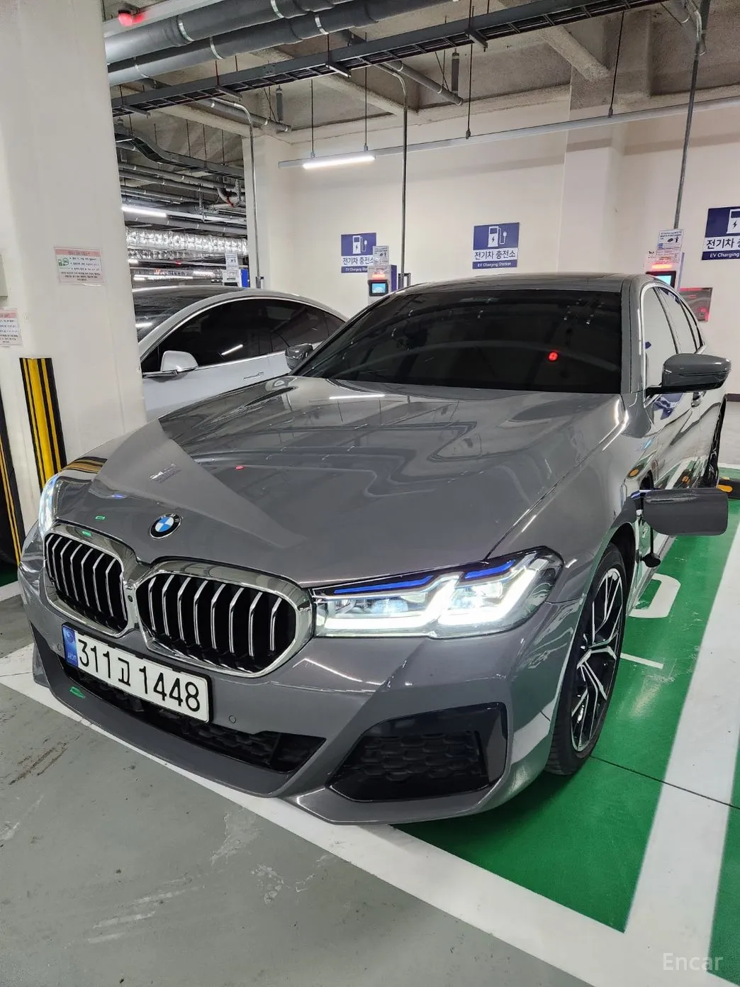 BMW 5 Series (G30) превью 3