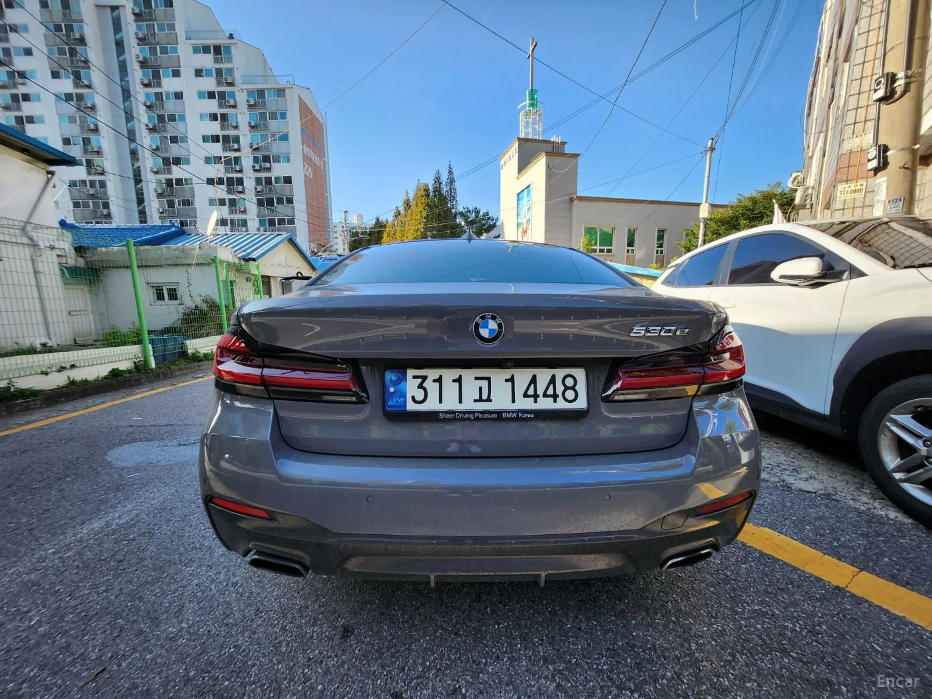 BMW 5 Series (G30) превью 7
