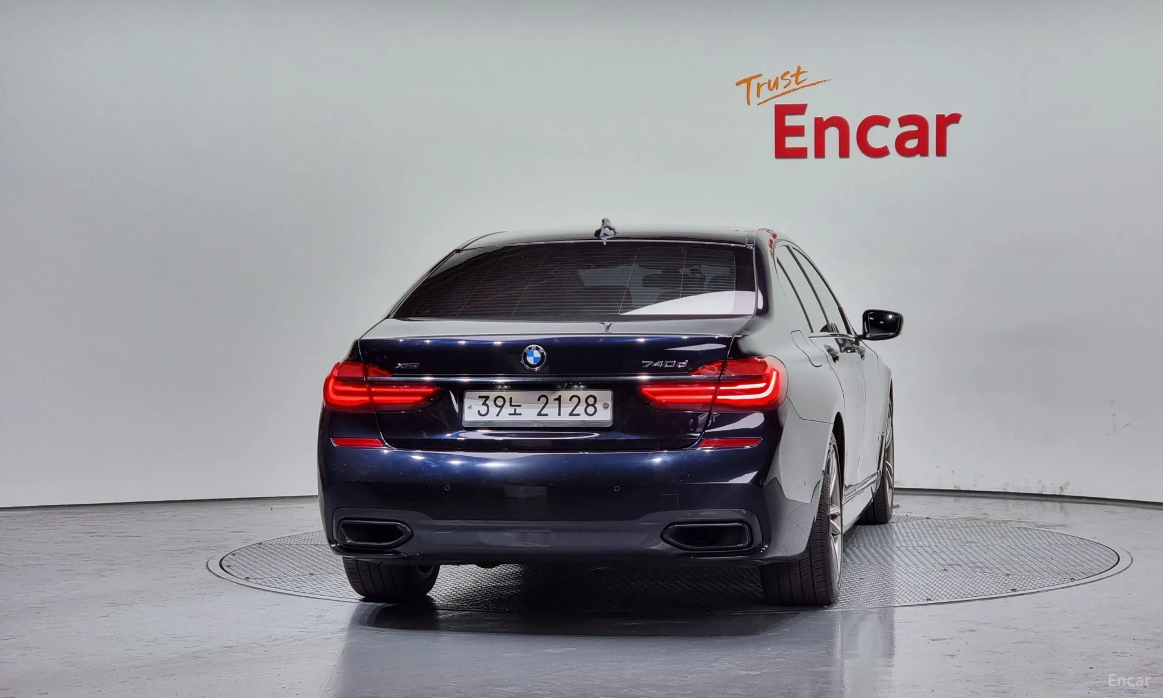 BMW 7 Series (G11) превью 3