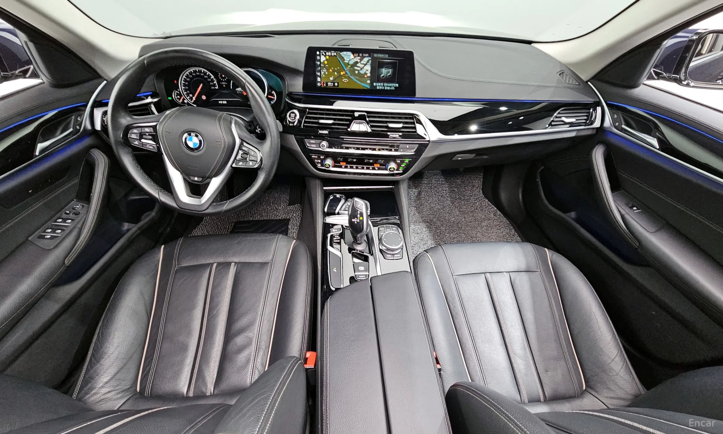 BMW 5 Series (G30) превью 4