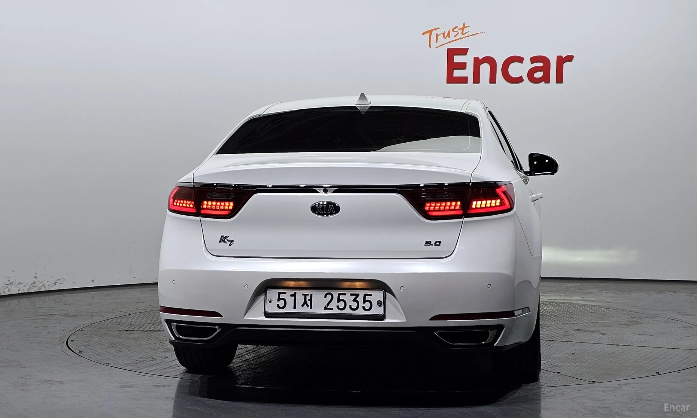 Kia K7 превью 3