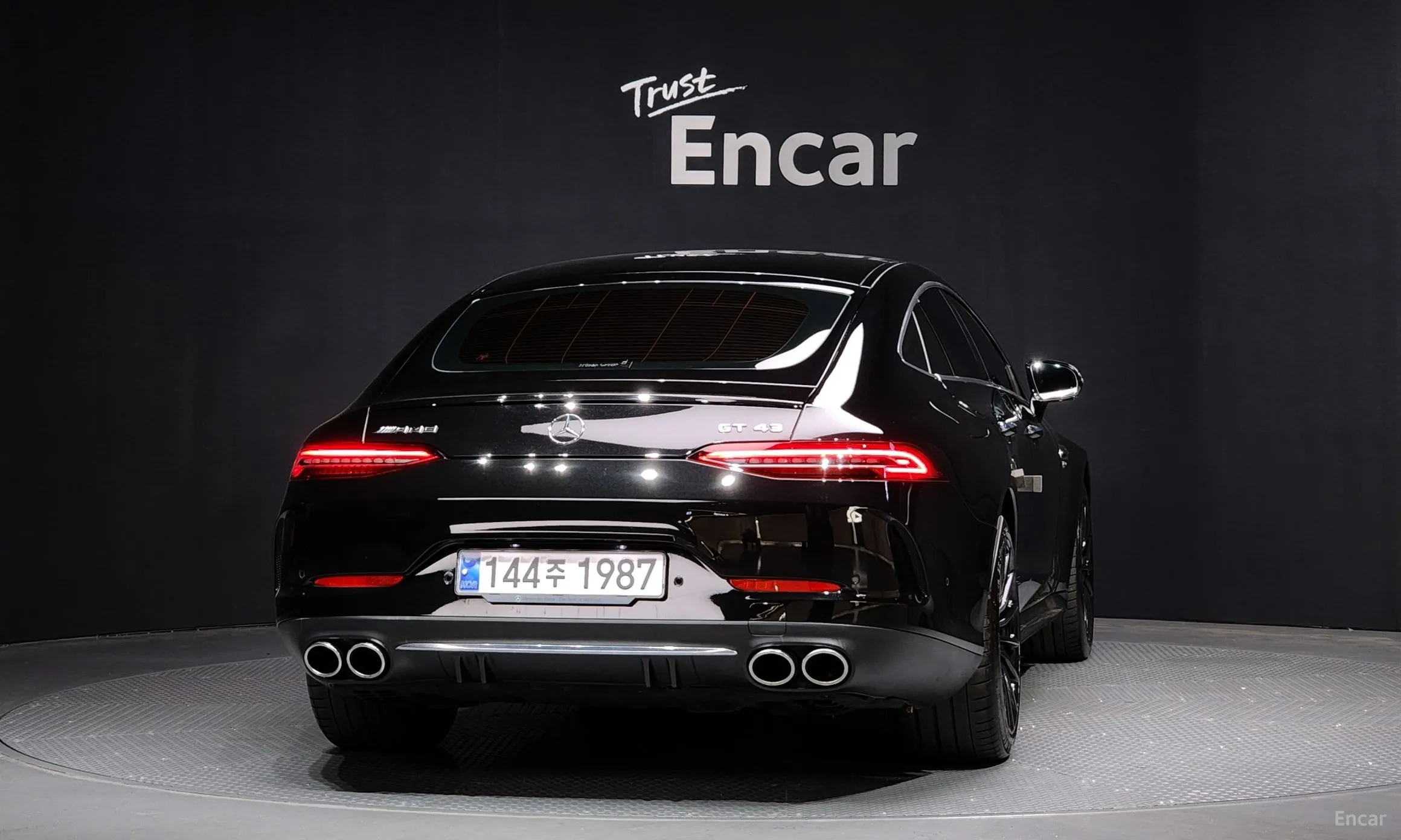 Mercedes Benz AMG GT превью 3