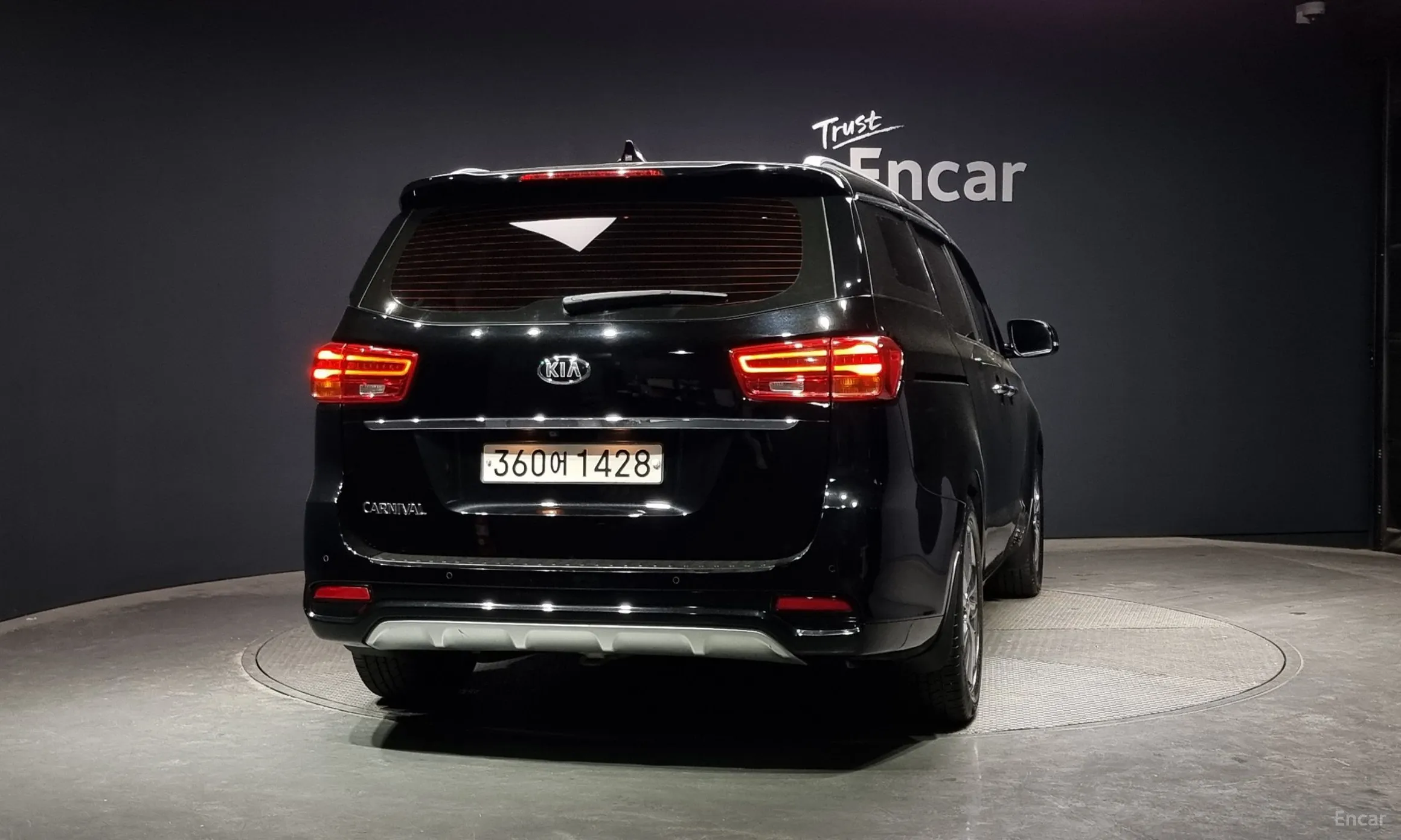 Kia Carnival превью 3