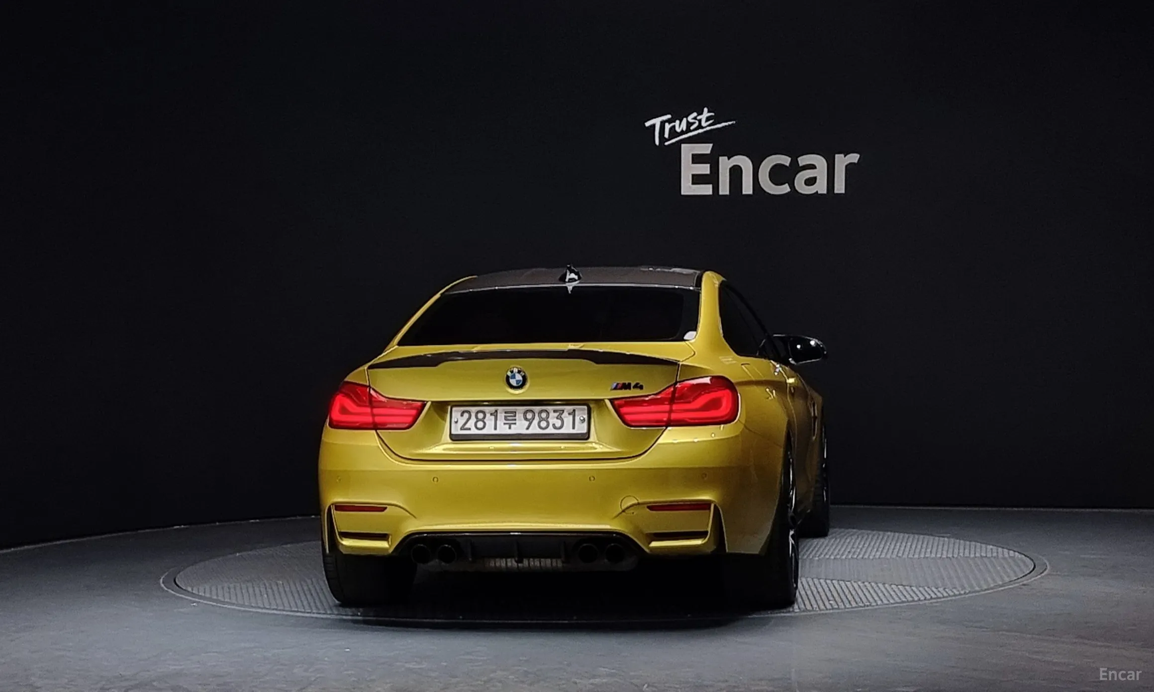 BMW M4 (F82) превью 3
