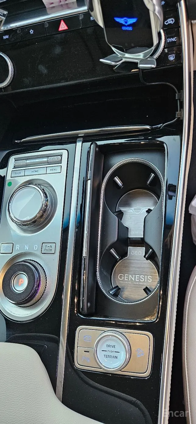 Genesis GV80 превью 7