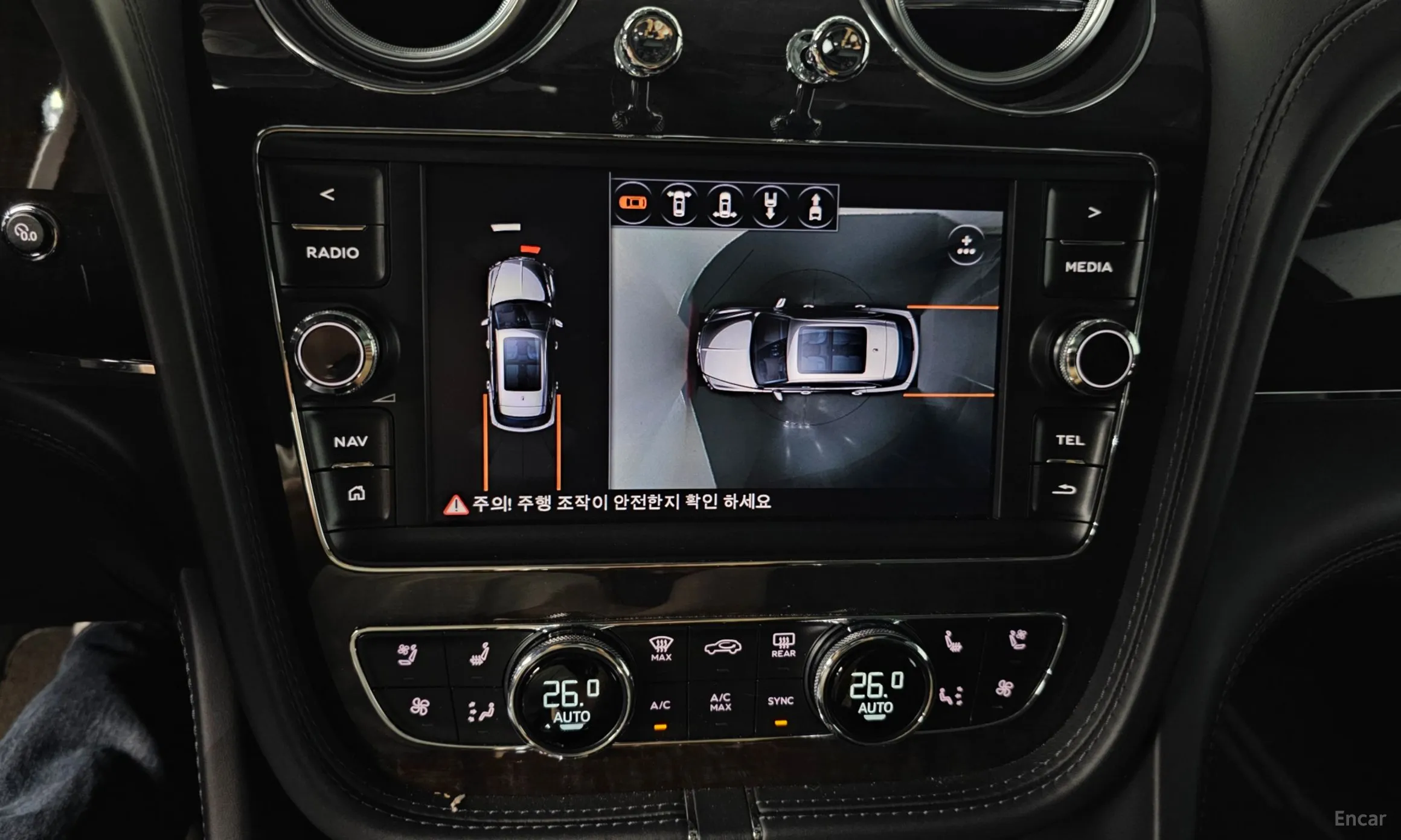 Bentley Bentayga превью 14