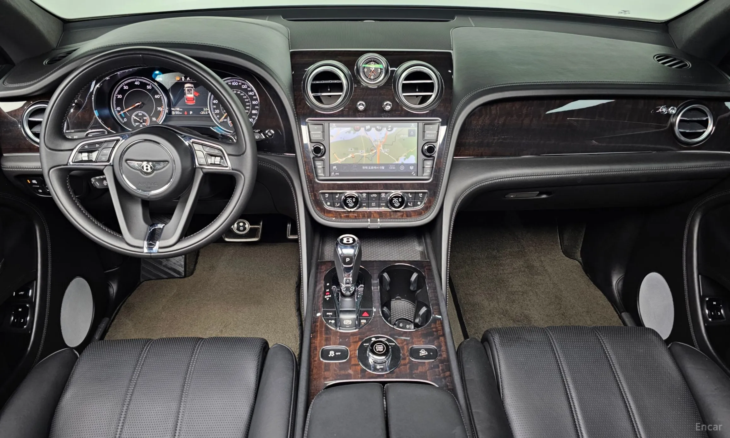 Bentley Bentayga превью 7