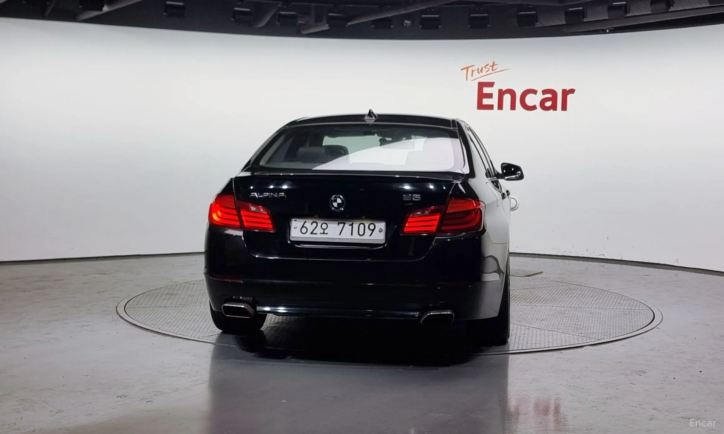 BMW 5 Series (F10) превью 3