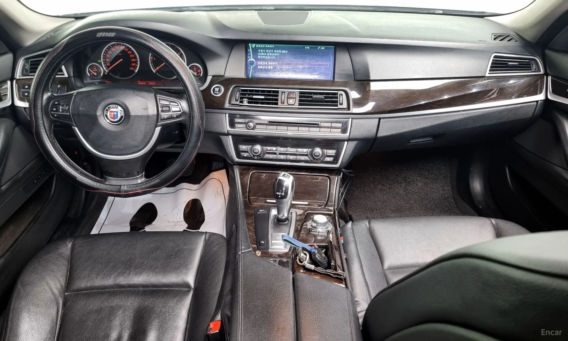 BMW 5 Series (F10) превью 4