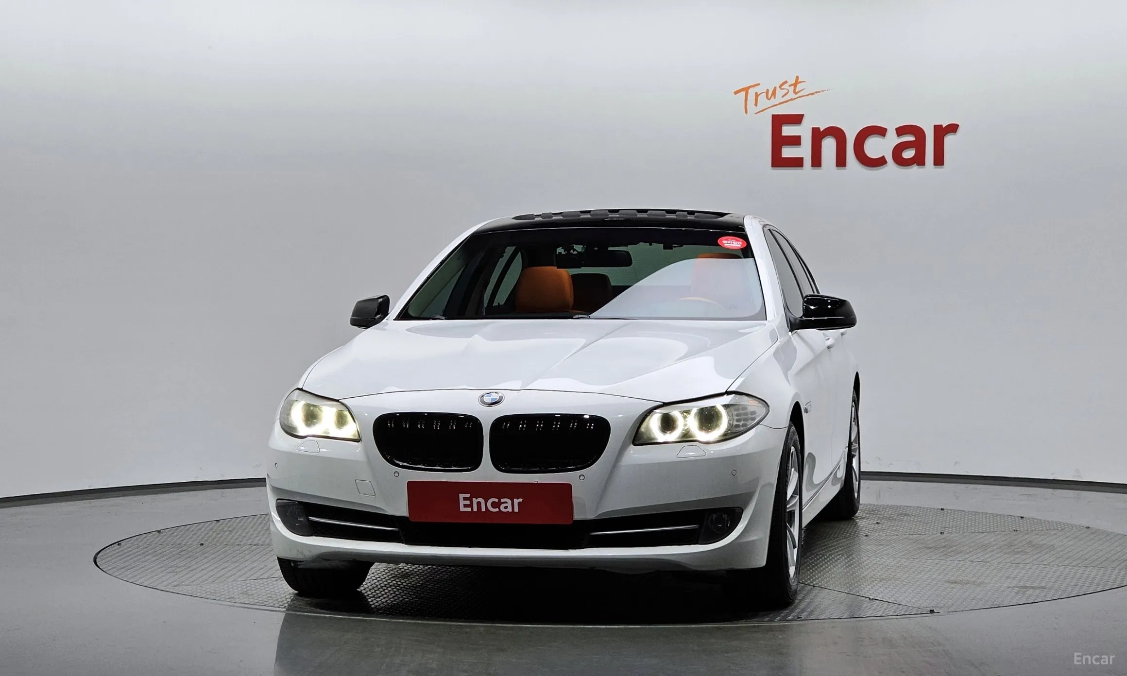 BMW 5 Series (F10) превью 2
