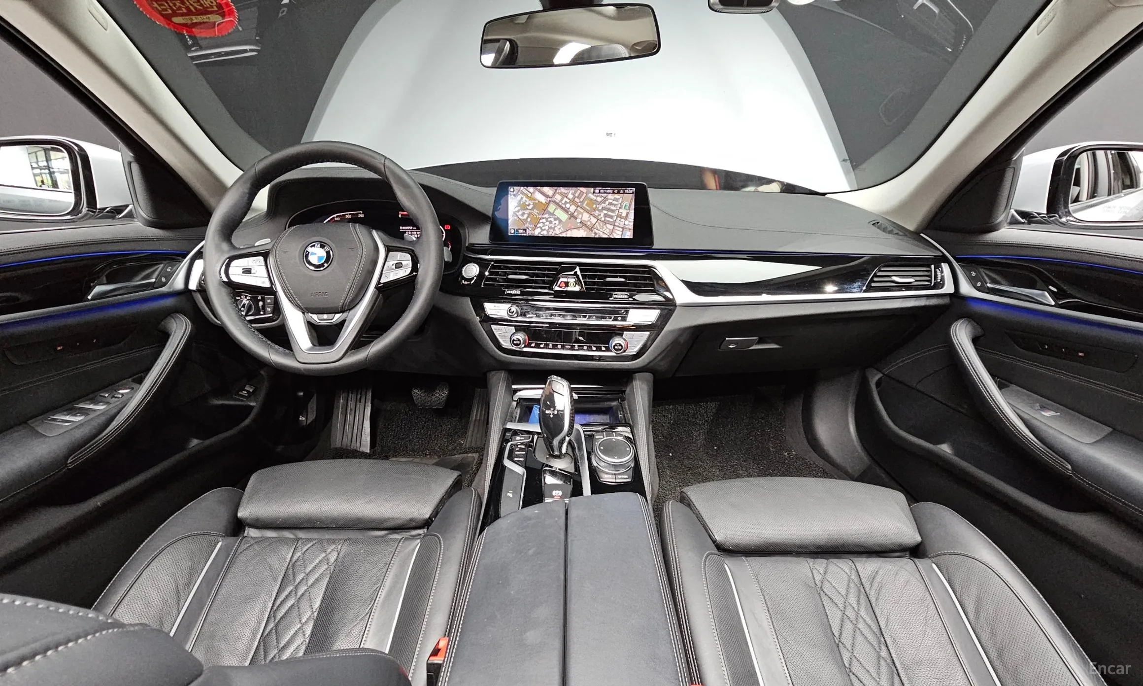 BMW 5 Series (G30) превью 4